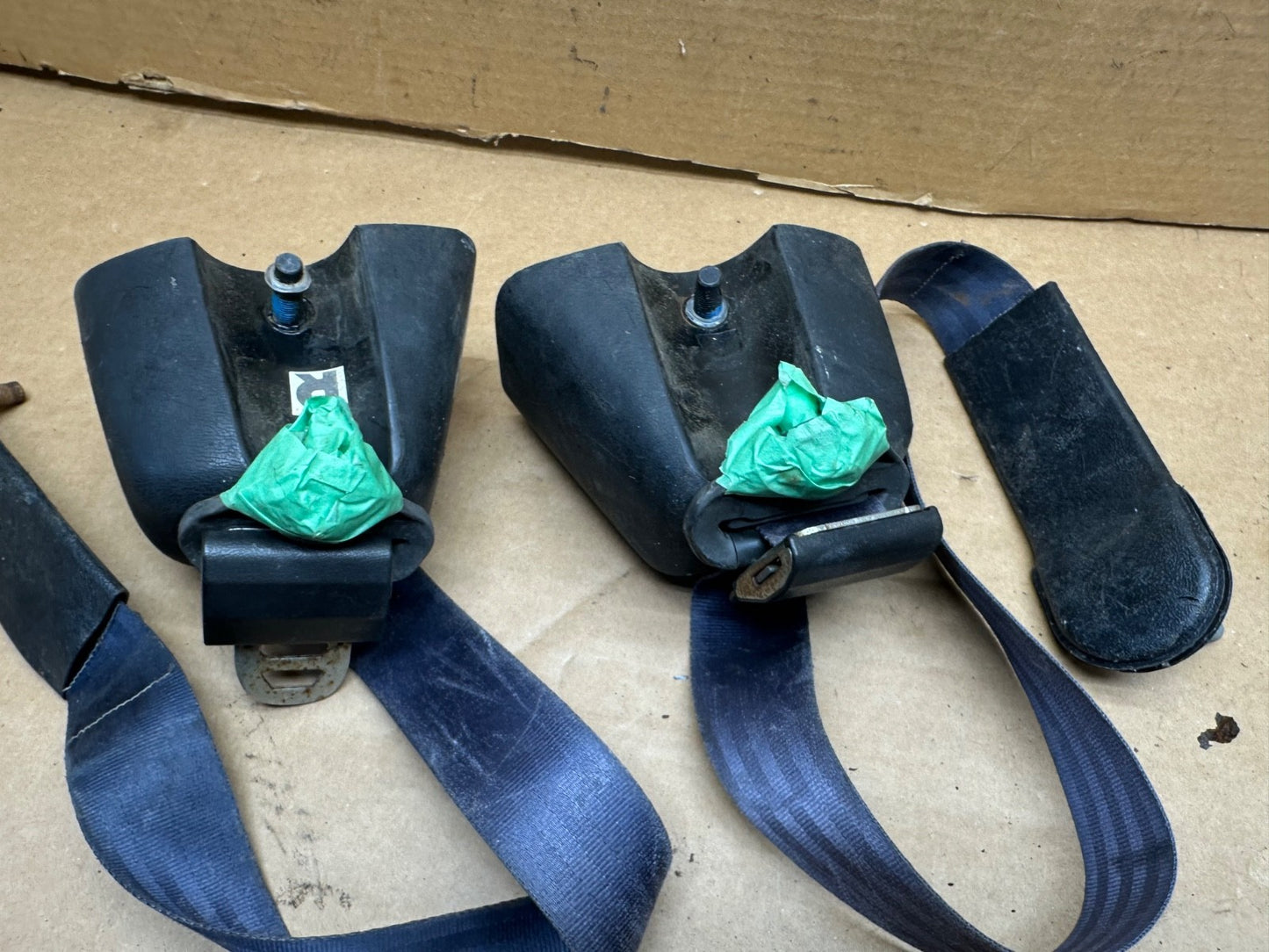 92-95 Jeep Wrangler YJ Rear Back Pair Seat Belt Buckle OEM Seatbelt Factory