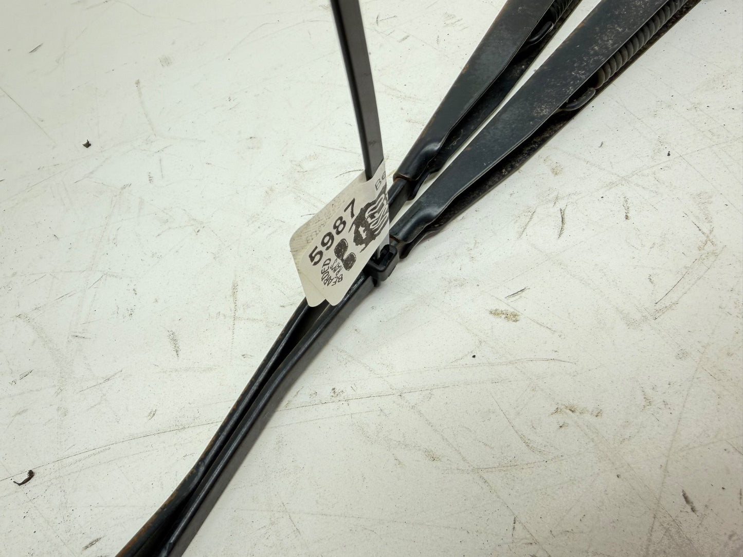 97-06 Jeep TJ Wrangler Driver & Passenger Windshield Wiper Blade Arms Left Right