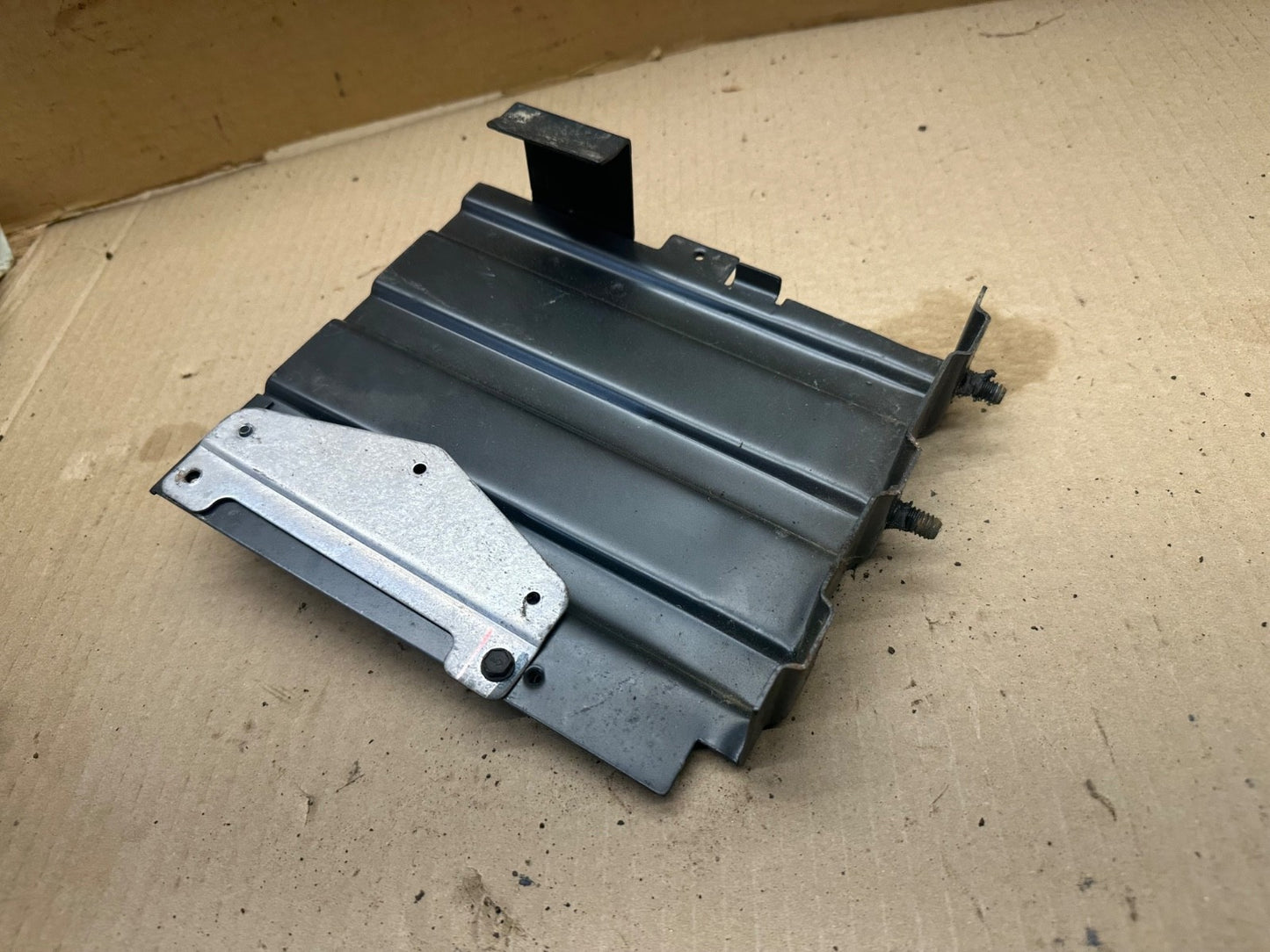 Jeep Wrangler YJ 4.2L Engine Computer ECU Module Dash Mount Bracket 1987-1990 oe