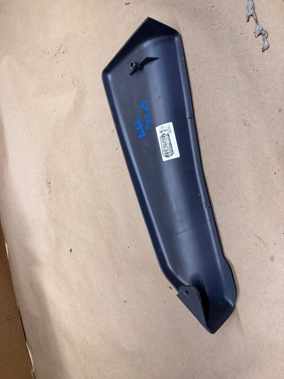 84-96 Jeep Cherokee XJ Passenger Side Manual Seat Track Trim Right Lower Cover