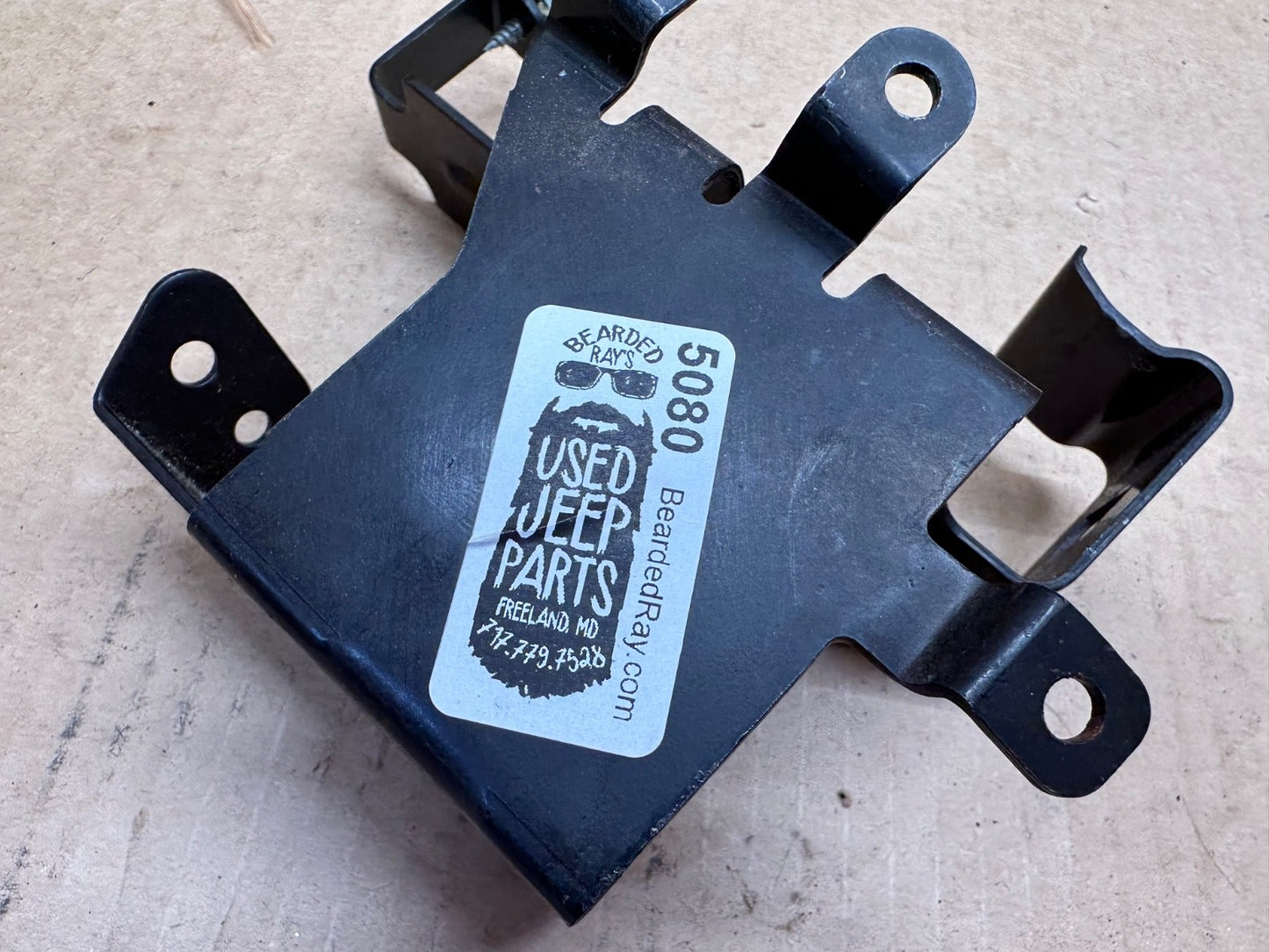 Jeep Wrangler TJ 97-06 Under Dash Bulkhead Mount Bracket Factory 56019685AB OE