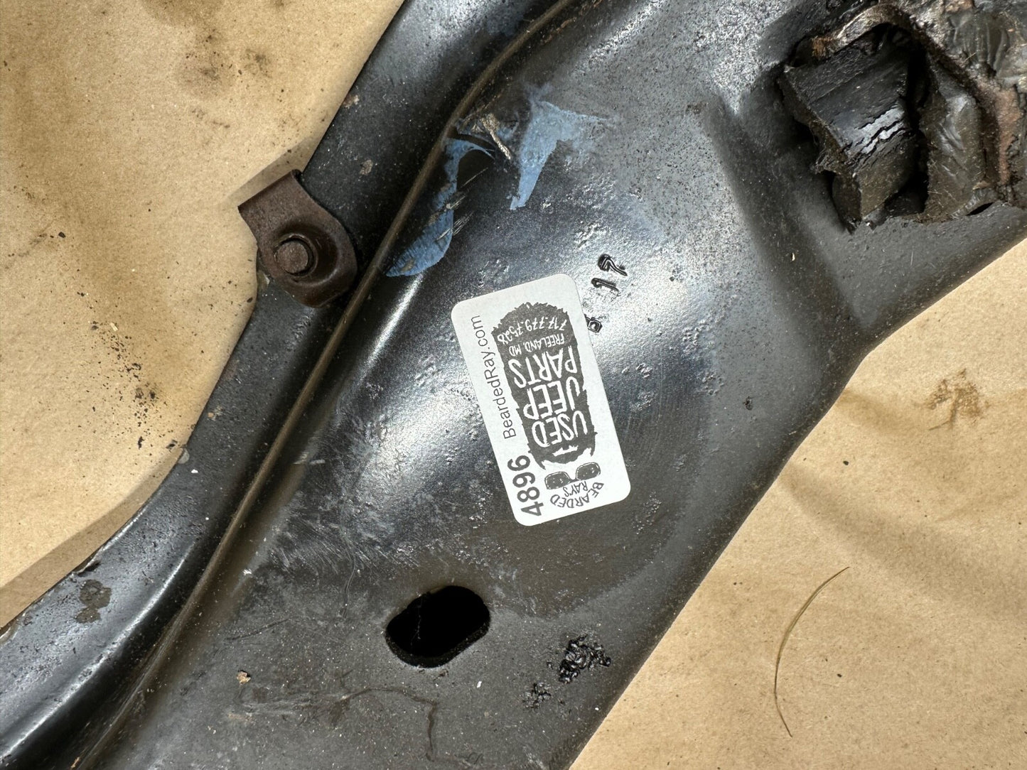 94-98 Dodge Ram 1500 A/T 4x4 Auto Transmission Crossmember Mount Support OEM