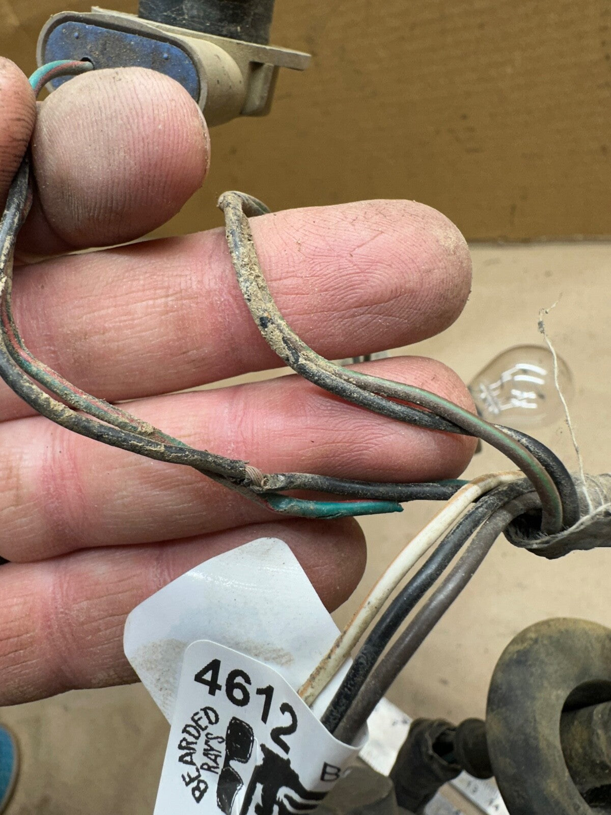 97-01 Jeep Cherokee XJ Tail Light Wiring Harness Left or Right Plug -READ AD-