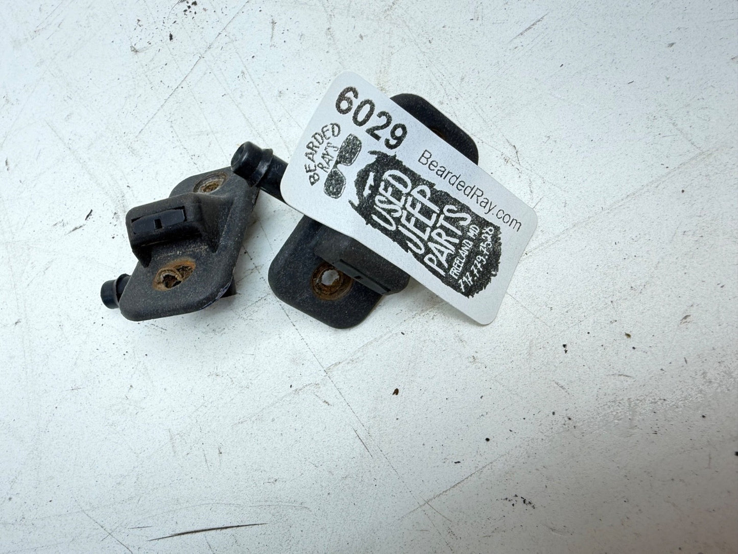 Jeep Wrangler YJ 87-95 Windshield Washer Nozzle Spray Squirter Set Sprayer OEM