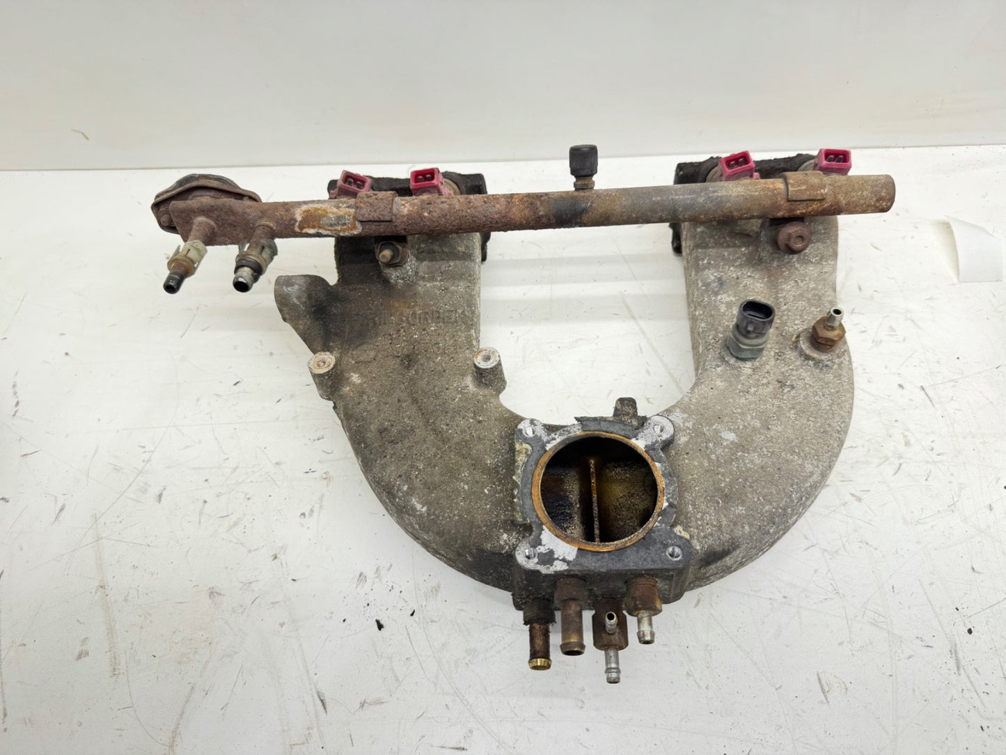 Jeep Wrangler YJ 91-95 2.5 L 4 Cylinder Intake Manifold Fuel Rail 2.5L OEM OE