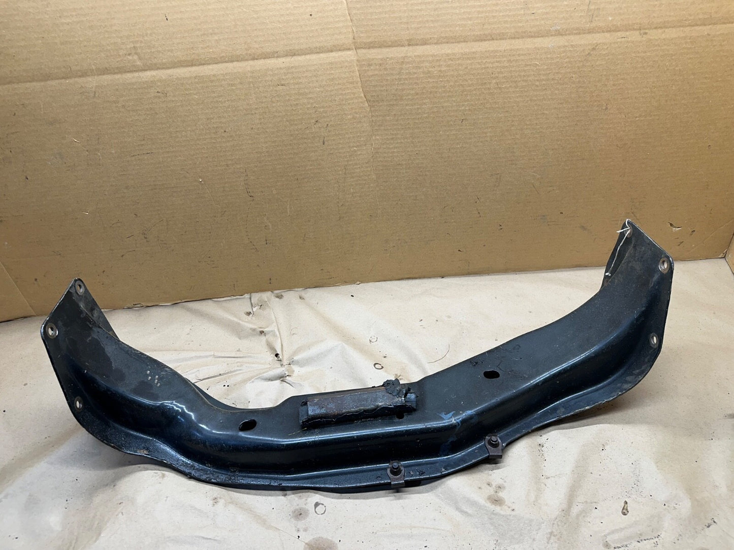 94-98 Dodge Ram 1500 A/T 4x4 Auto Transmission Crossmember Mount Support OEM