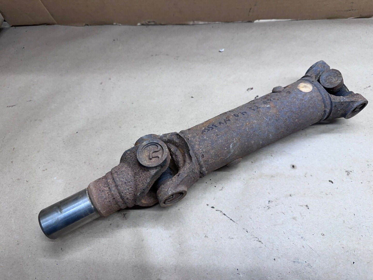 97-04 Jeep Wrangler TJ Rear Driveshaft 11" 4.0L Manual Trans Dana 44 10.75" OEM