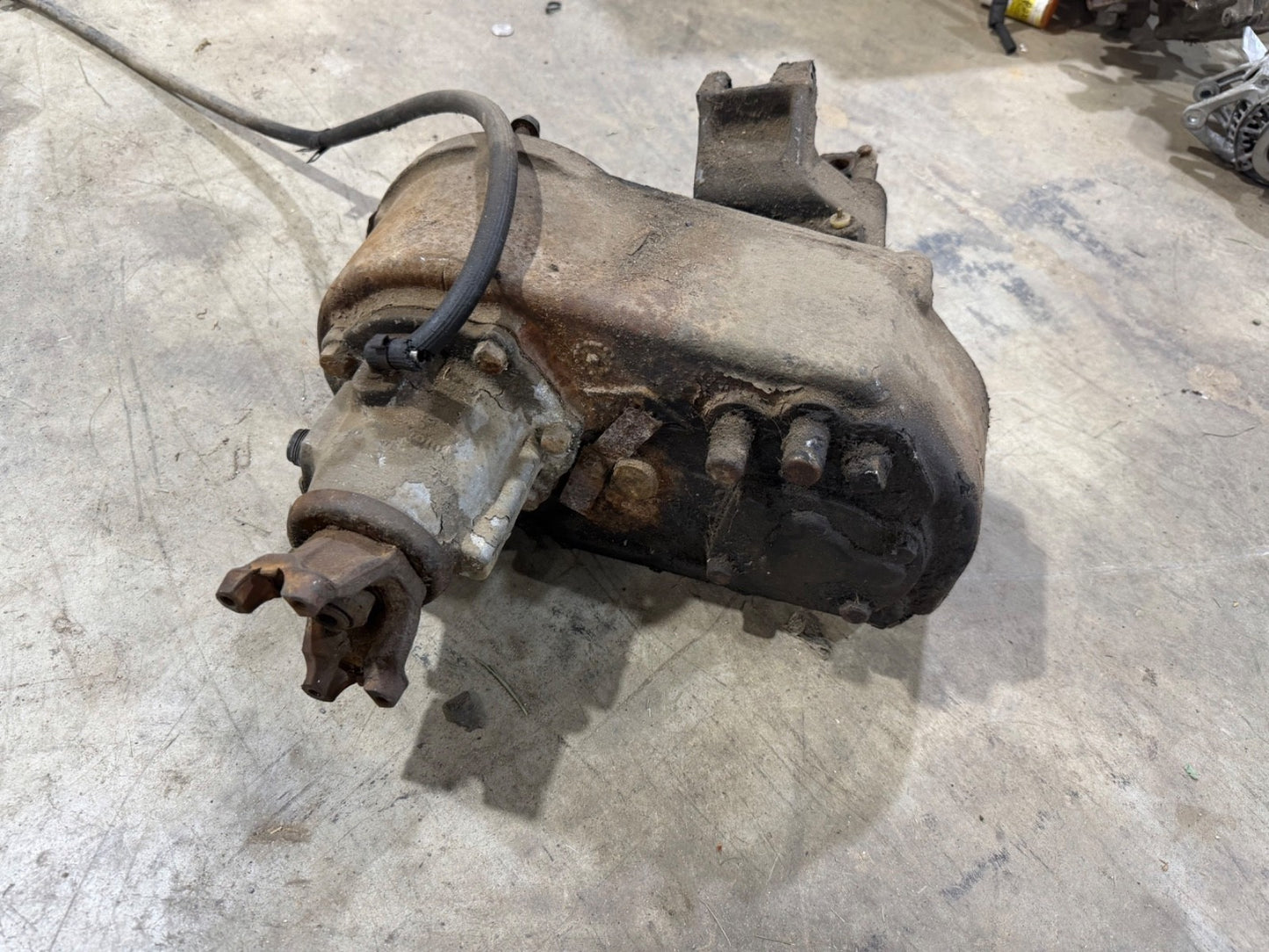 80-86 Jeep CJ Dana 300 Long Transfer Case 4x4 4WD CJ5 CJ7 5 7 D300 D Three Hundy