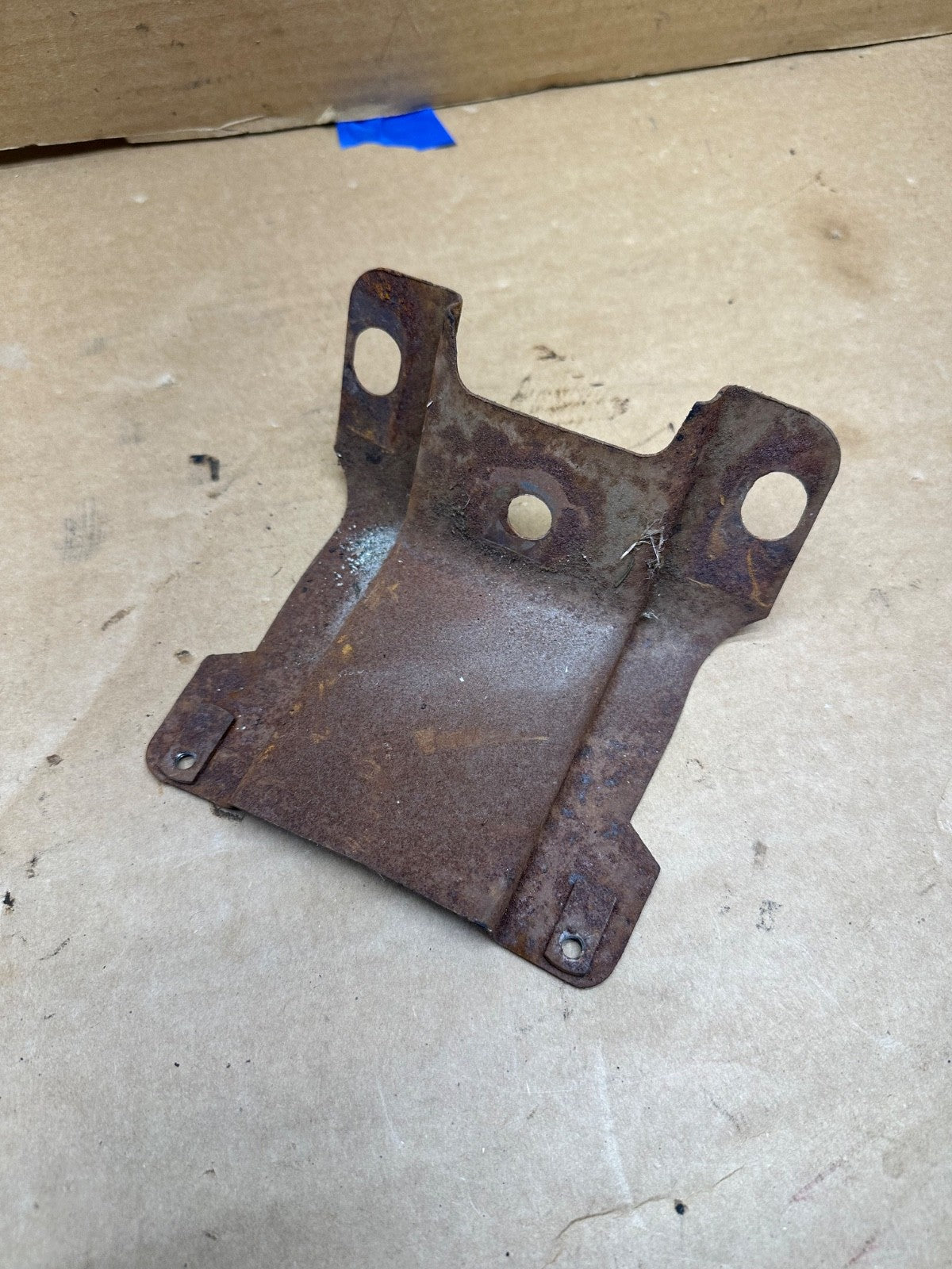 Jeep Wrangler YJ OEM Upper Steering Column Mounting Bracket 87-95 Support Factor