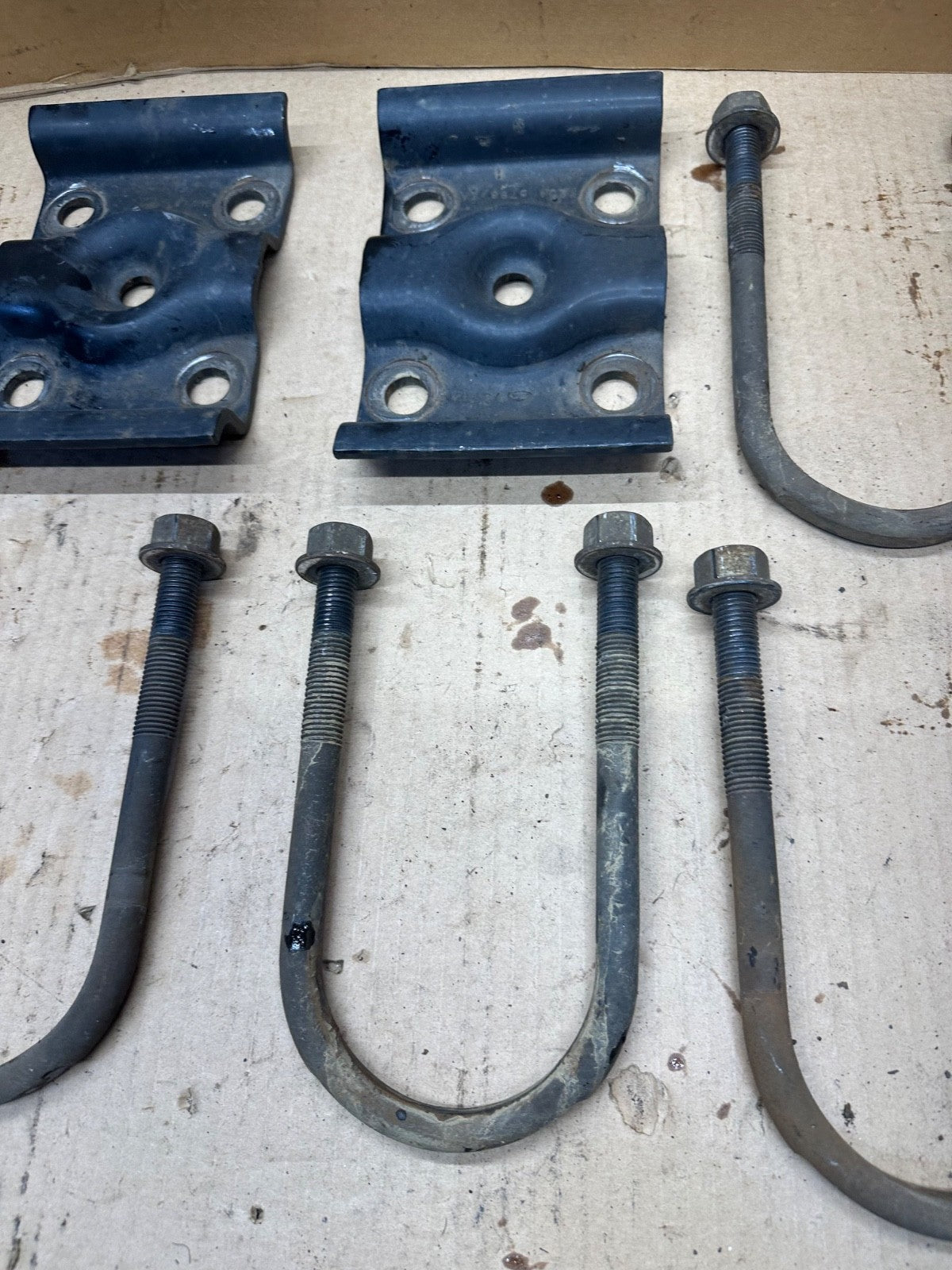 08-24 Ford Rear Leaf Spring U-Bolt Mount Plate F2UZ-5798-A E 150 250 350 Set OEM