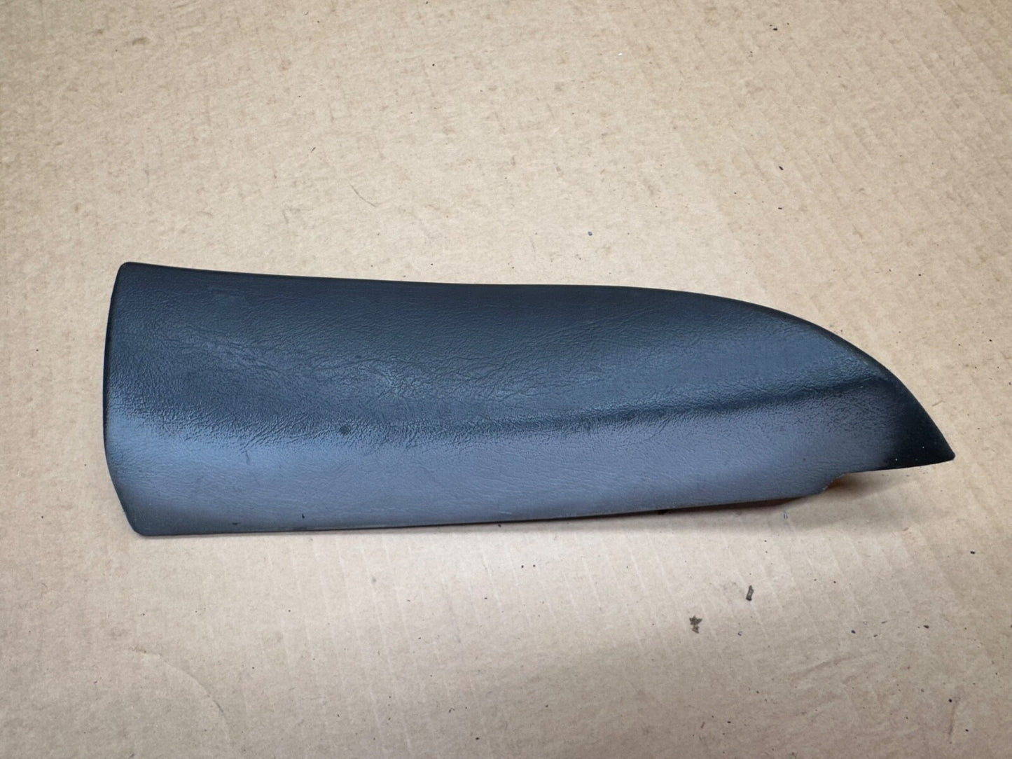 1999-2007 F-250 F-350 Super Duty RH Right Passenger Door Mirror Bolt Cover Trim