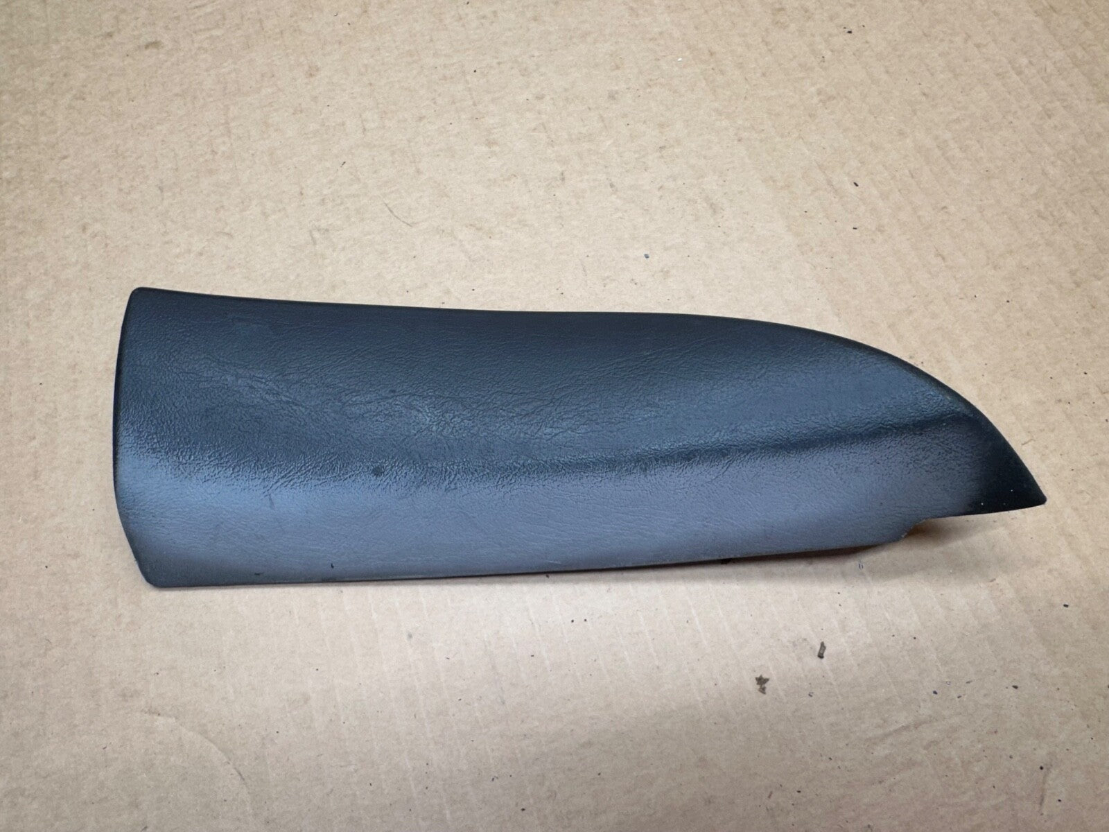 1999-2007 F-250 F-350 Super Duty RH Right Passenger Door Mirror Bolt Cover Trim