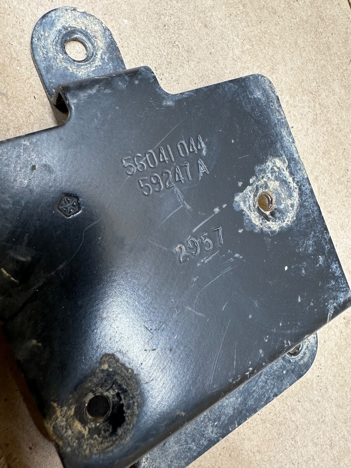 96-01 Jeep Cherokee XJ ECM ECU Computer Mounting Bracket PCM Under Hood OE SCREW