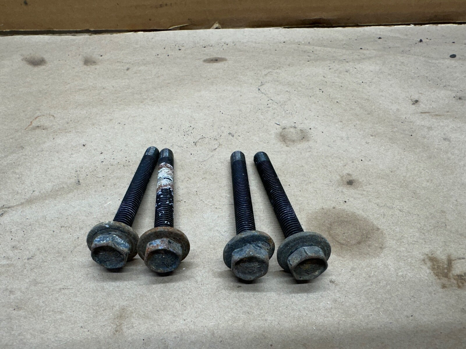 JEEP Wrangler TJ Cherokee XJ 00-06 Ignition Coil Pack Mounting Bolts 4.0L Engine