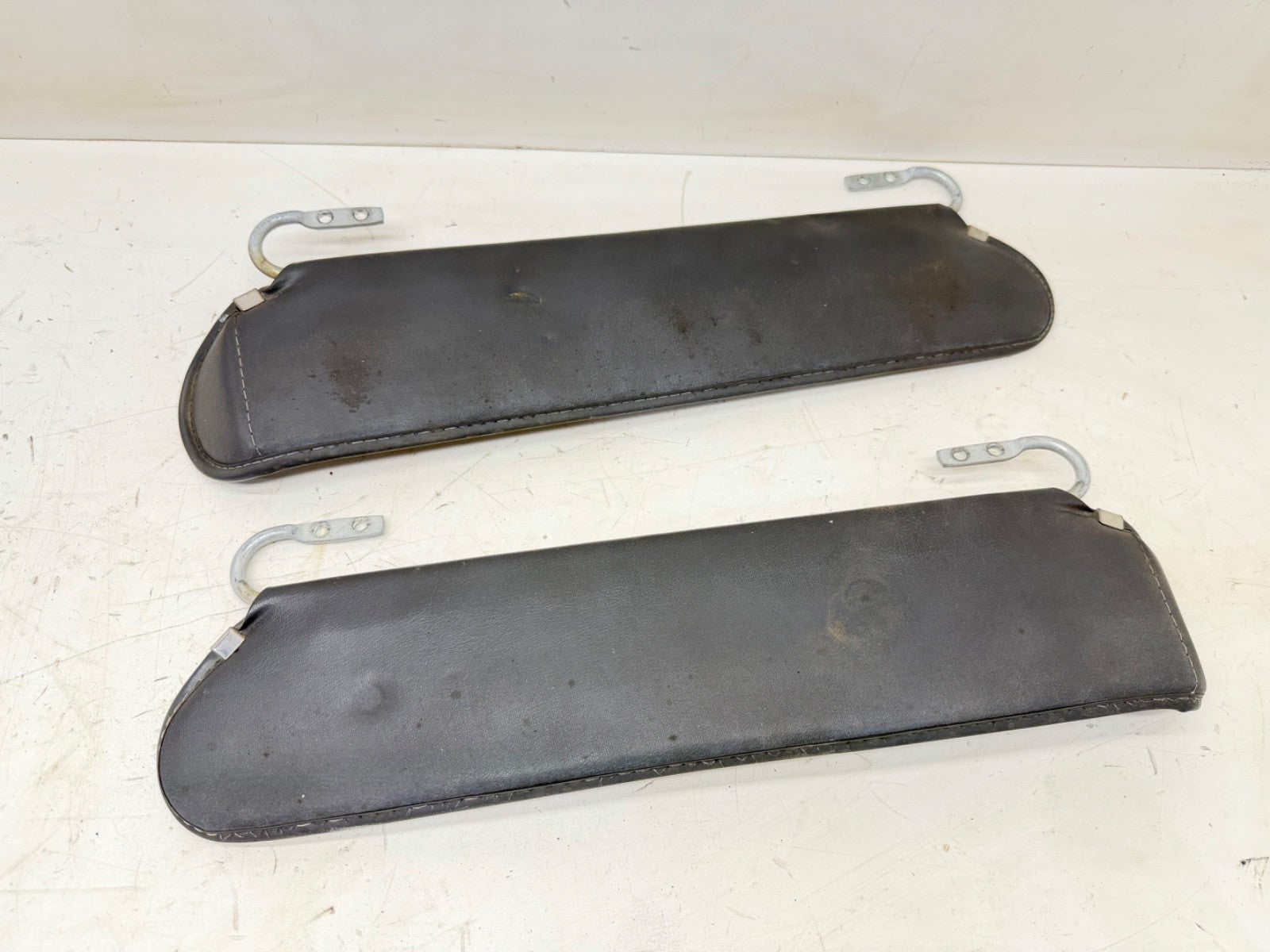 87-95 Jeep YJ Gray Sun Visors Dark Grey Wrangler Factory Visor Sunvisors OEM OE