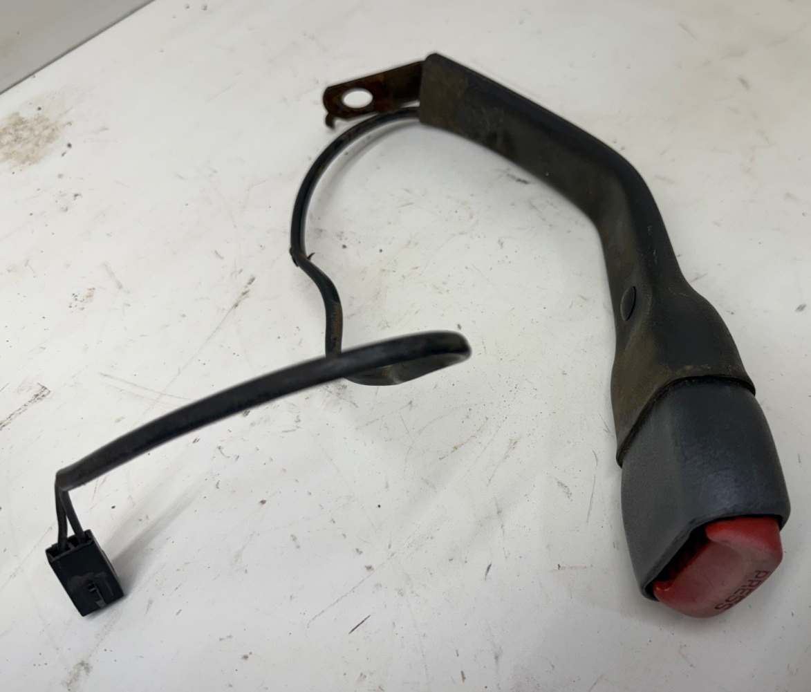 97-02 Jeep Wrangler TJ OEM Driver Left Front Female Seat Belt End Buckle Latch
