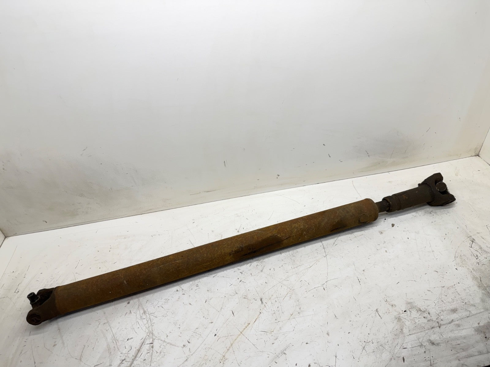 42"-44.5"Jeep FSJ Grand Wagoneer Cherokee J10 J20 Rear Driveshaft Drive Shaft OE