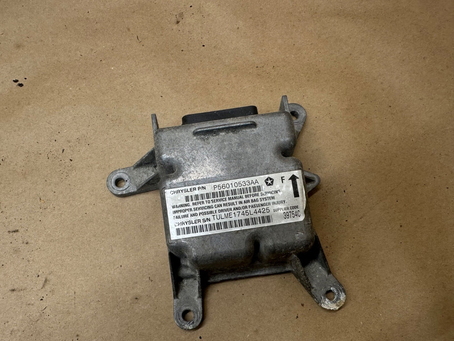 2004-2006 JEEP WRANGLER TJ Module Lower Middle Of Dash P56010533AA OEM 04 05 06