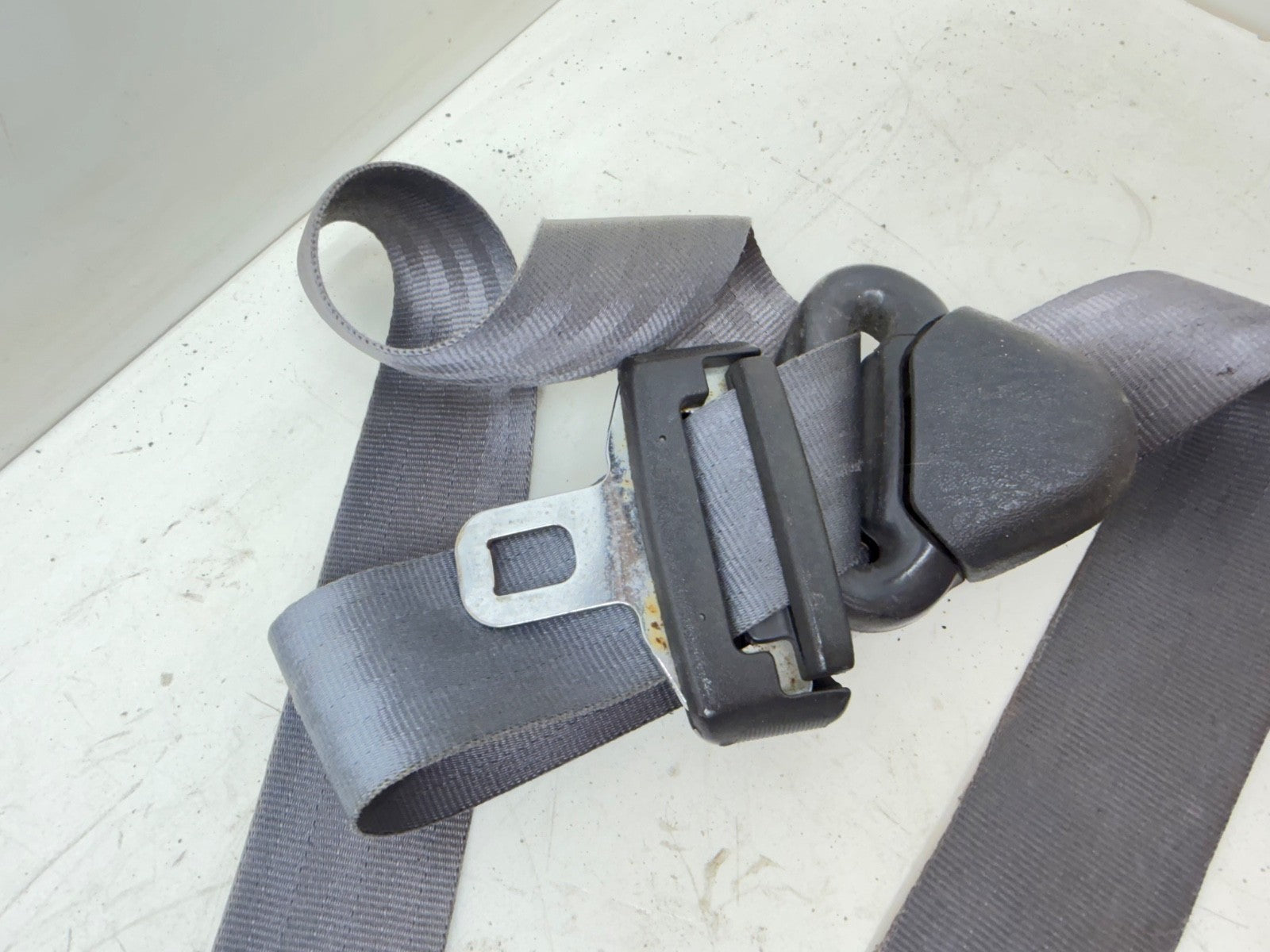 Jeep Wrangler TJ 97-02 Front Right Seat Belt Dark Grey Seat Belt Passenger OEM