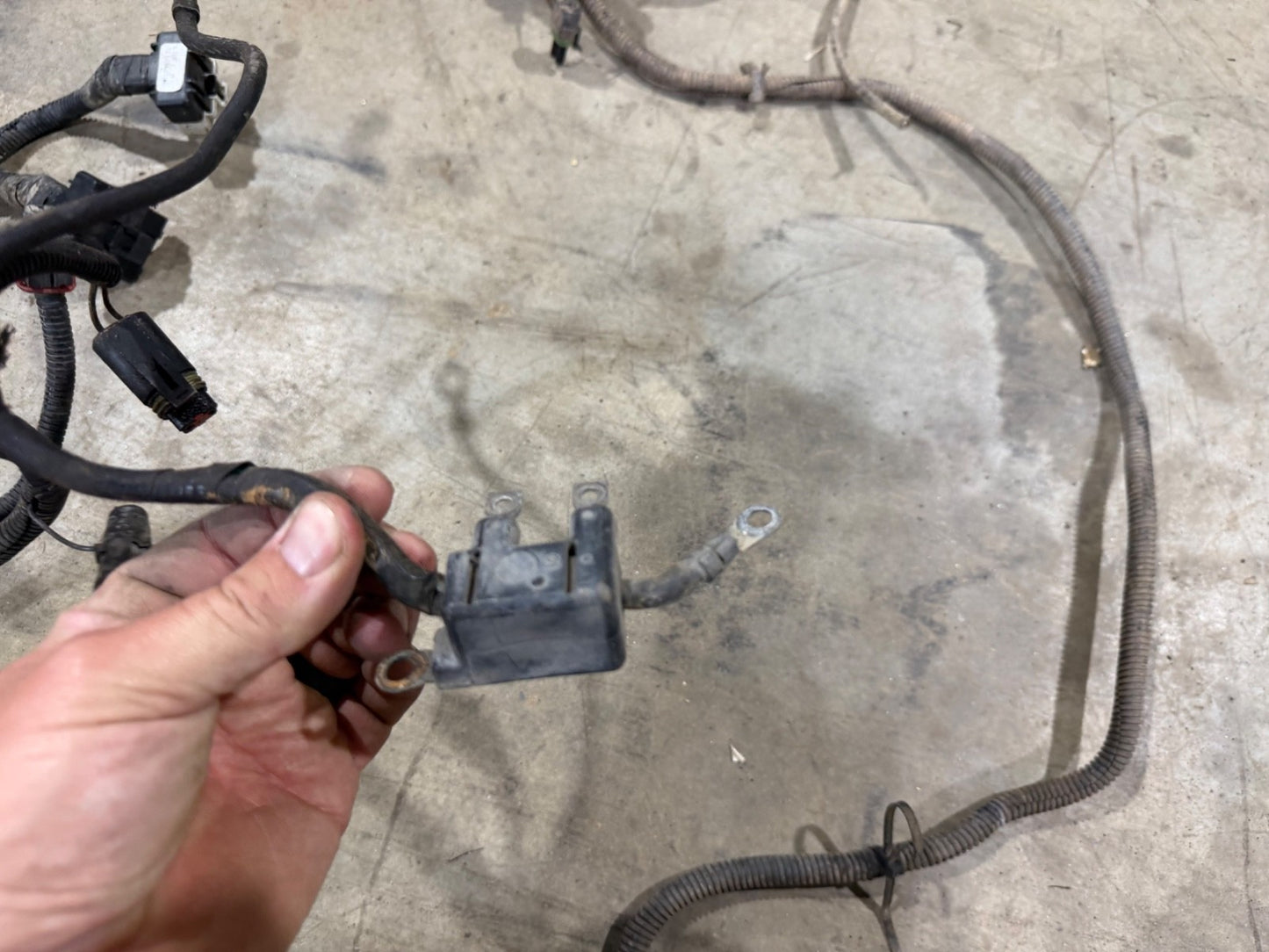 97 Jeep Wrangler TJ 1997 2.5L 4-Cylinder Manual ENGINE Wiring Harness NO A/C 2.5