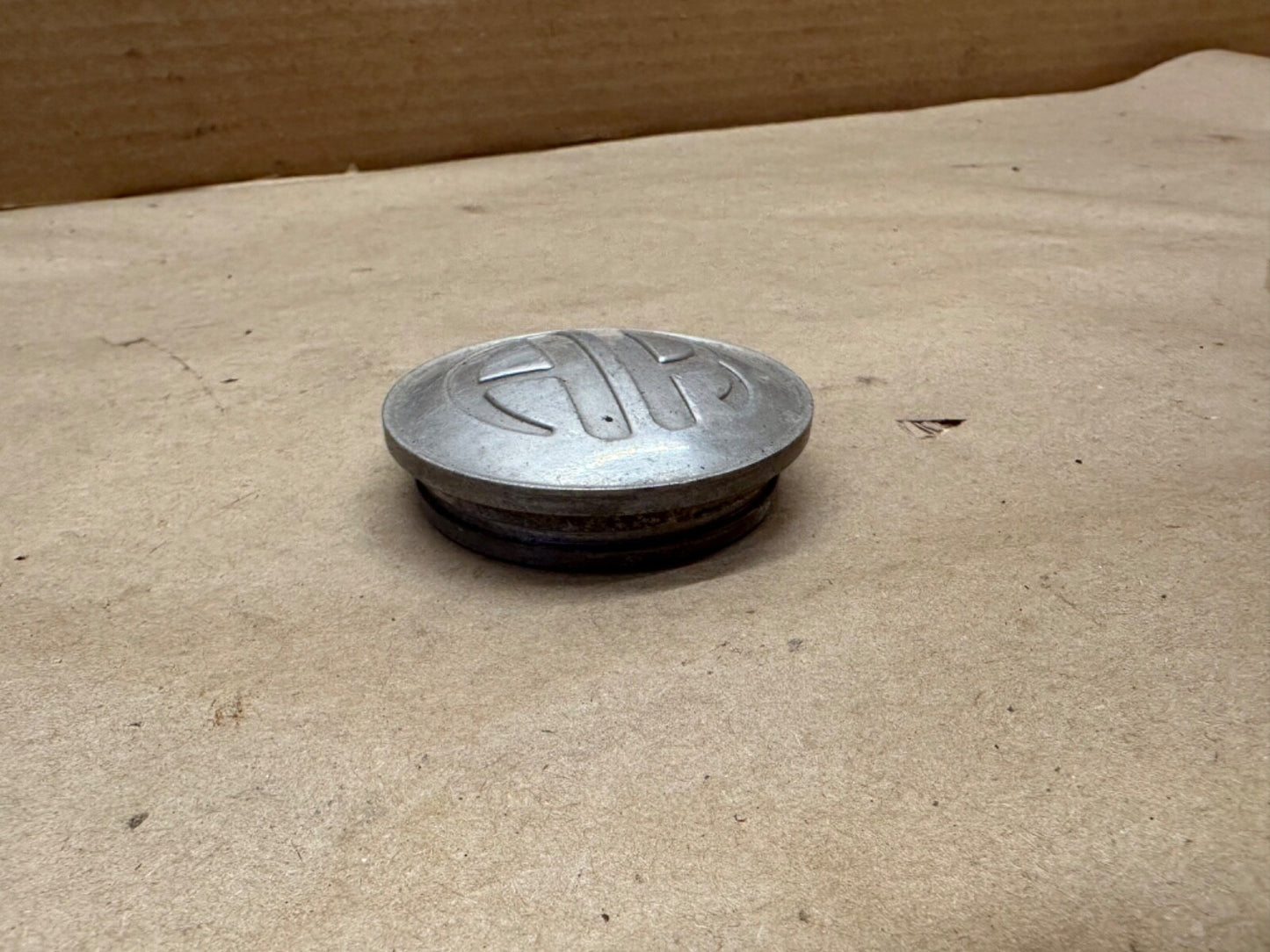 AR 899927-28 American Racing Vintage Wheel Center Rim Cap Cover AM1020