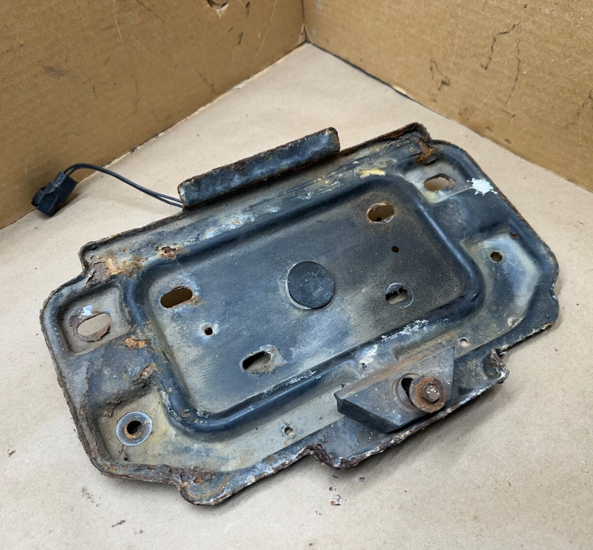 Jeep TJ Wrangler OEM Battery Tray 2005 2006 05-06 Mount Temperature Sensor Clamp