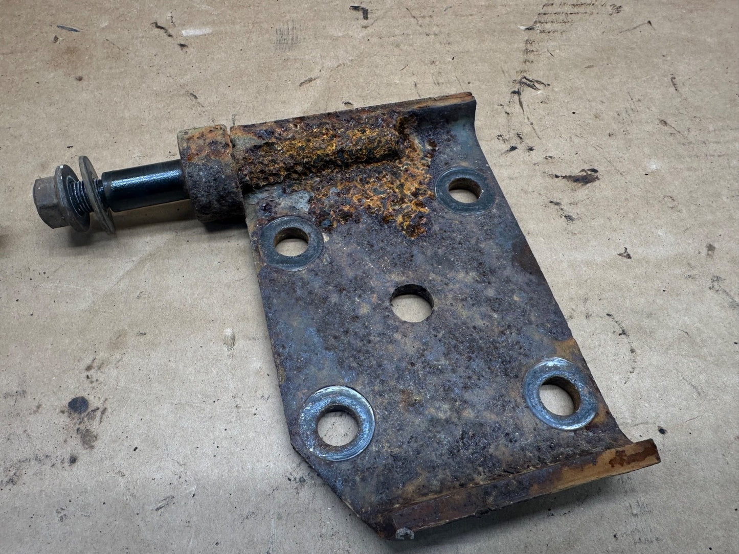 Jeep YJ Wrangler 87-95 Dana 30 Leaf Spring Plates Plate Front Axle Mount Bracket