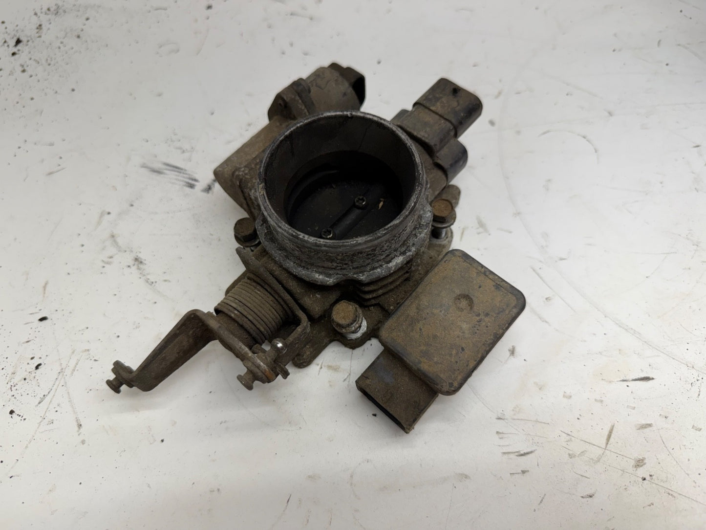 97-01 Jeep Wrangler TJ 2.5L 4cyl Throttle Body W/ Hardware OEM 53030847 2.5 L OE