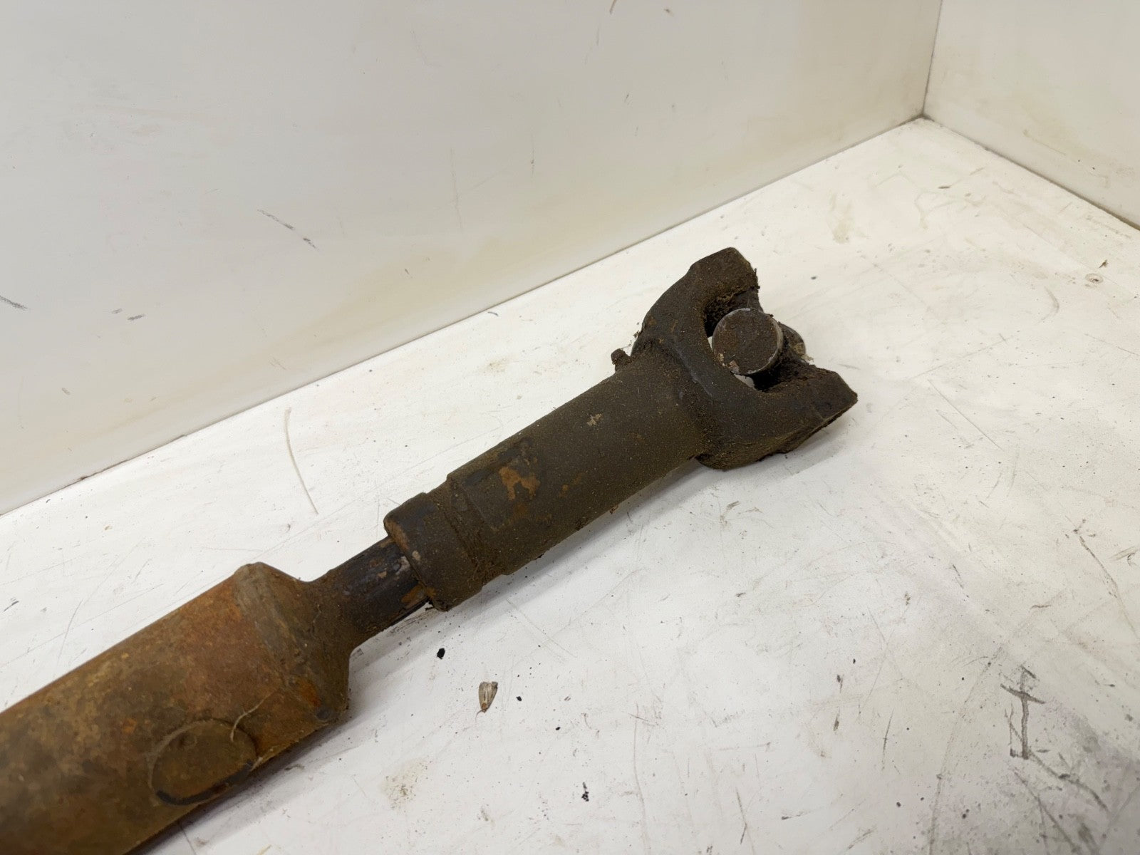 42"-44.5"Jeep FSJ Grand Wagoneer Cherokee J10 J20 Rear Driveshaft Drive Shaft OE