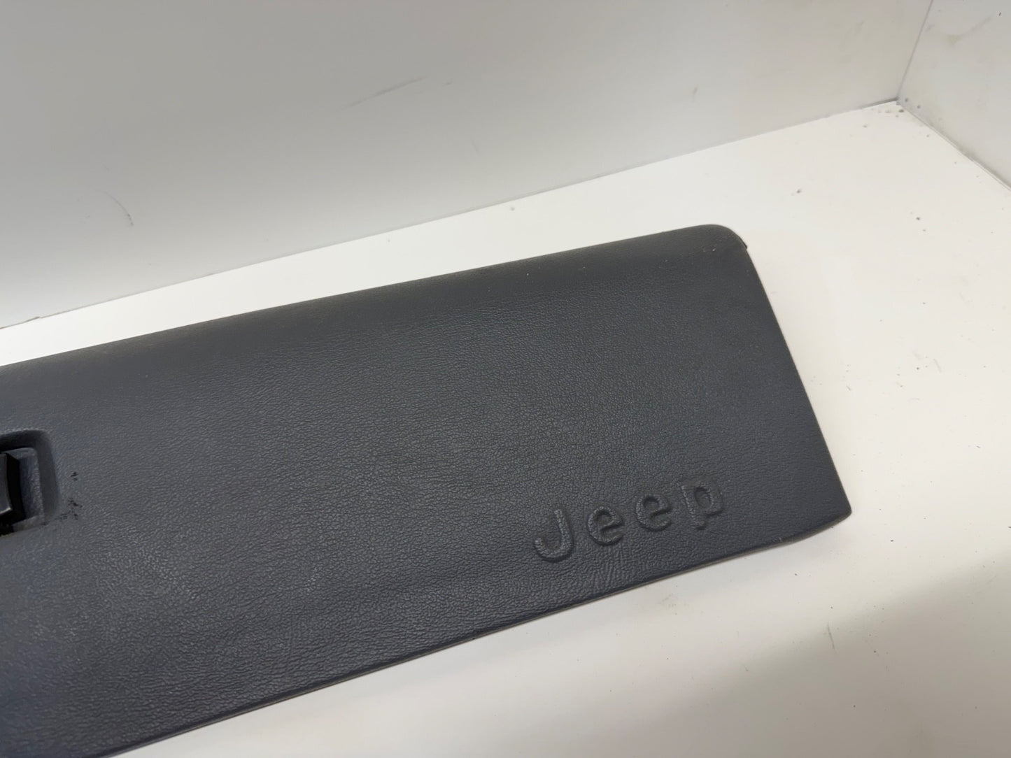 1987-1996 JEEP CHEROKEE XJ GLOVE BOX LID COMPARTMENT GRAY Door Grey OEM Factory