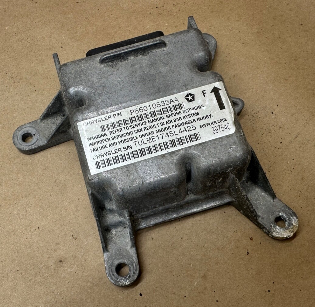 2004-2006 JEEP WRANGLER TJ Module Lower Middle Of Dash P56010533AA OEM 04 05 06