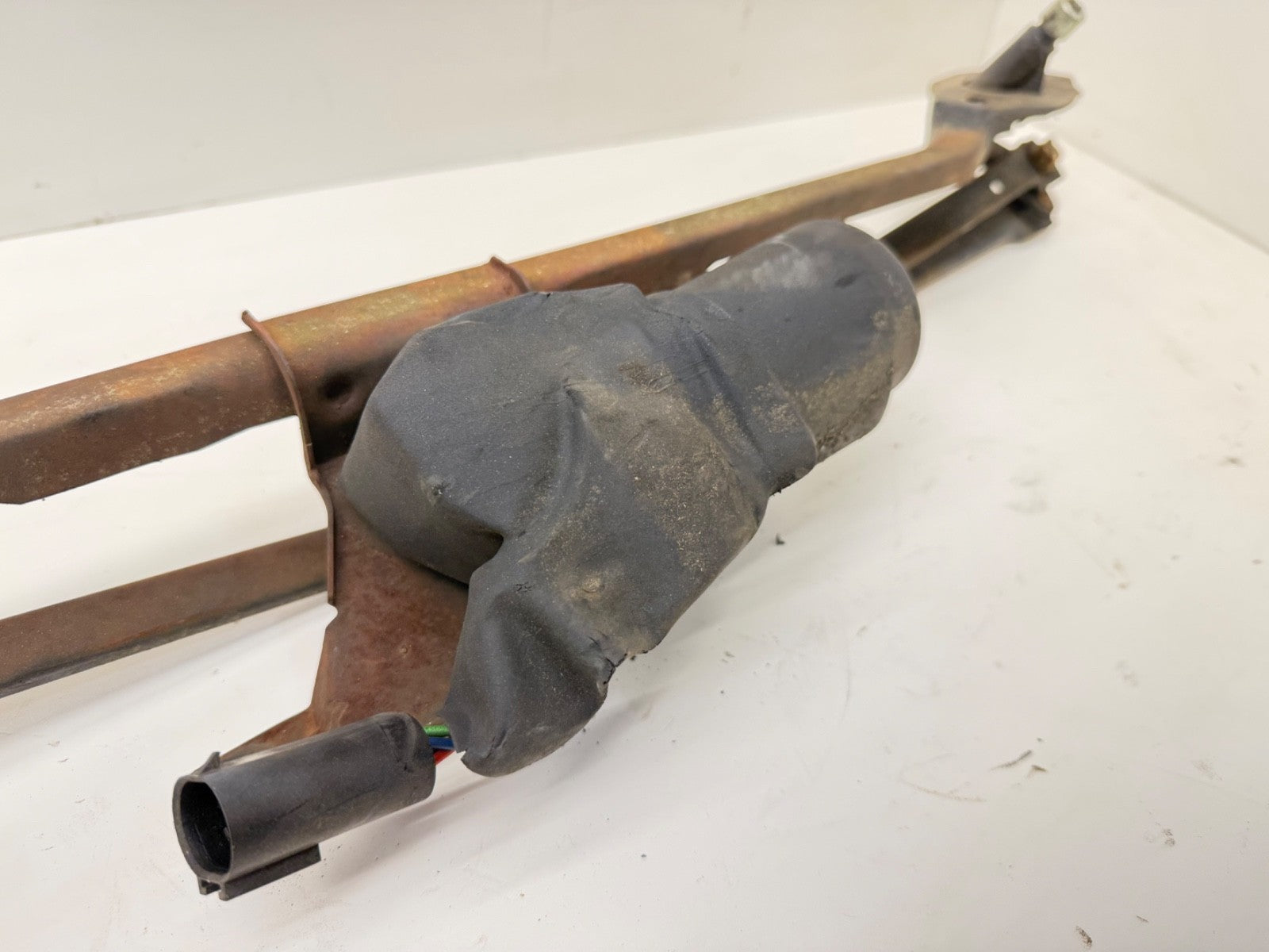 Jeep Cherokee XJ 91-99 OEM Windshield Wiper Motor Linkage Assembly Transmission