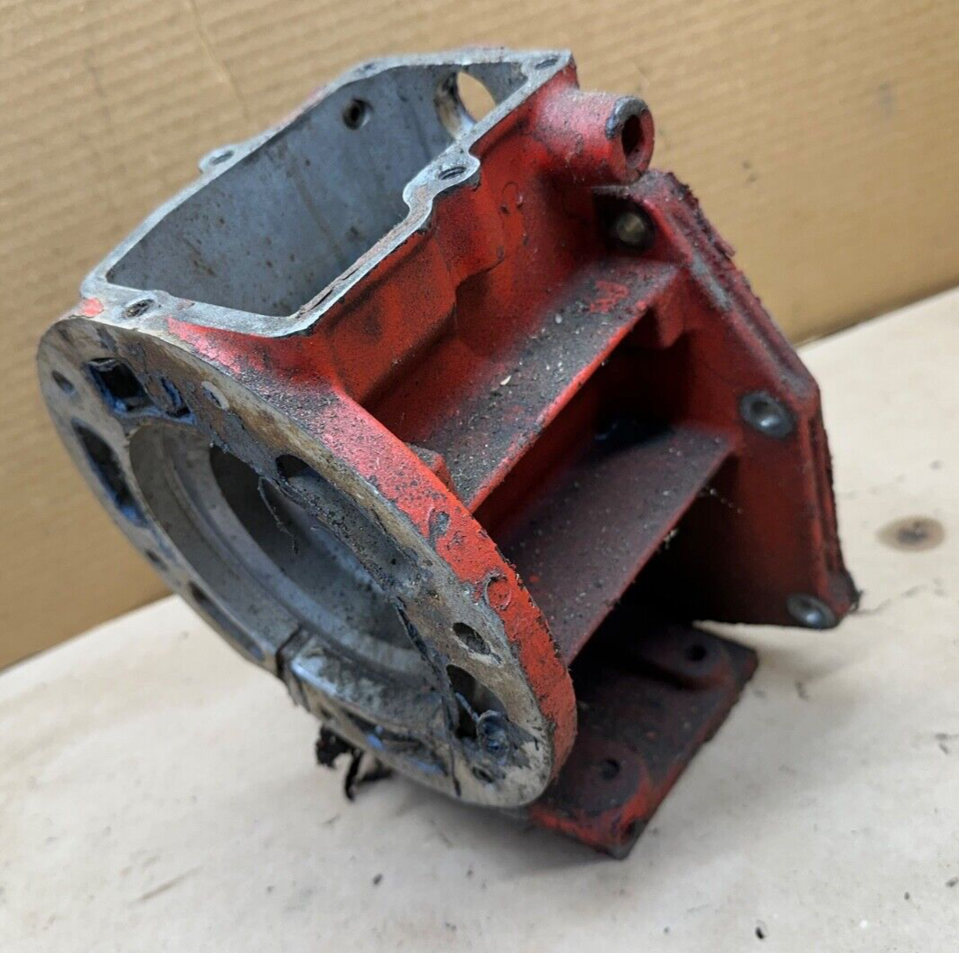 80-86 Jeep CJ T4 4 Speed 4wd Tail Housing Casting 13-51-066-902 CJ7 CJ5 5 7 8