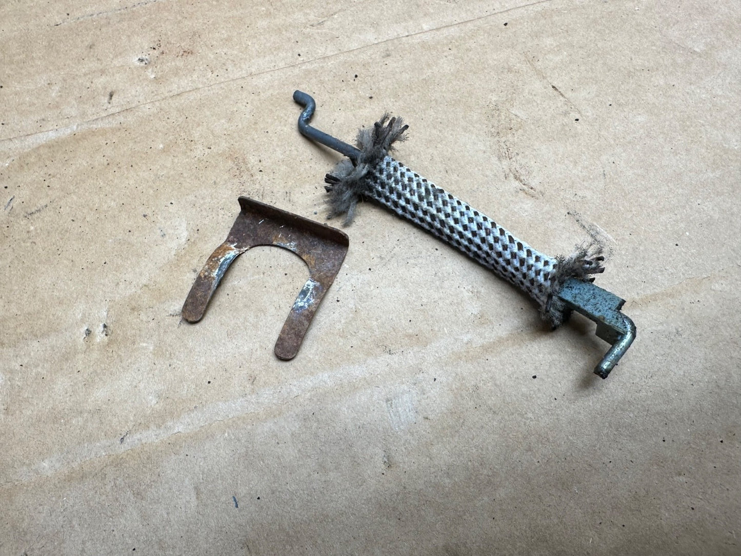 Jeep Wrangler YJ 87-95 Rear Tailgate Latch Linkage Rod Lock OEM Locking Clip