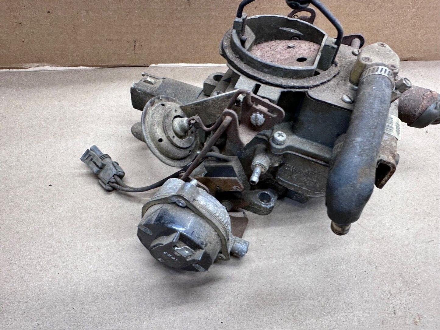 76-90 Jeep YJ CJ Carter BBD 2 Barrel Carburetor Carb 4.2L Wrangler 4.2 L 258 OEM