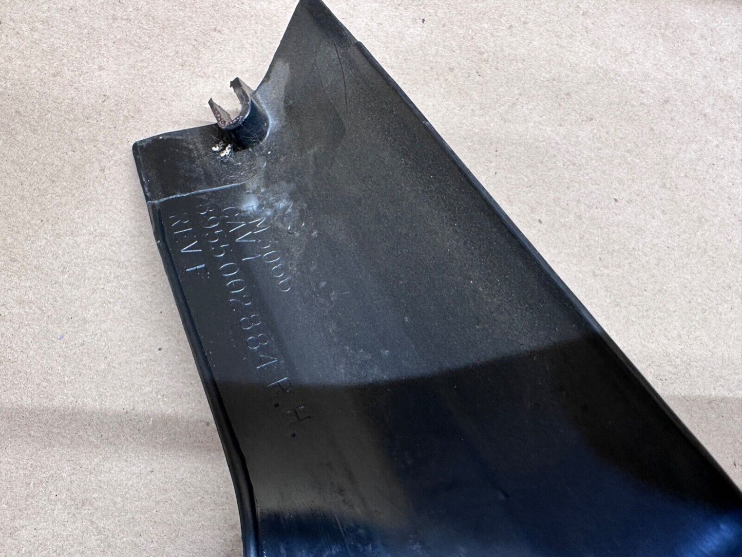 84-96 Jeep Cherokee XJ Rear Passenger D Pillar Cargo Trim Black Back Corner RH R