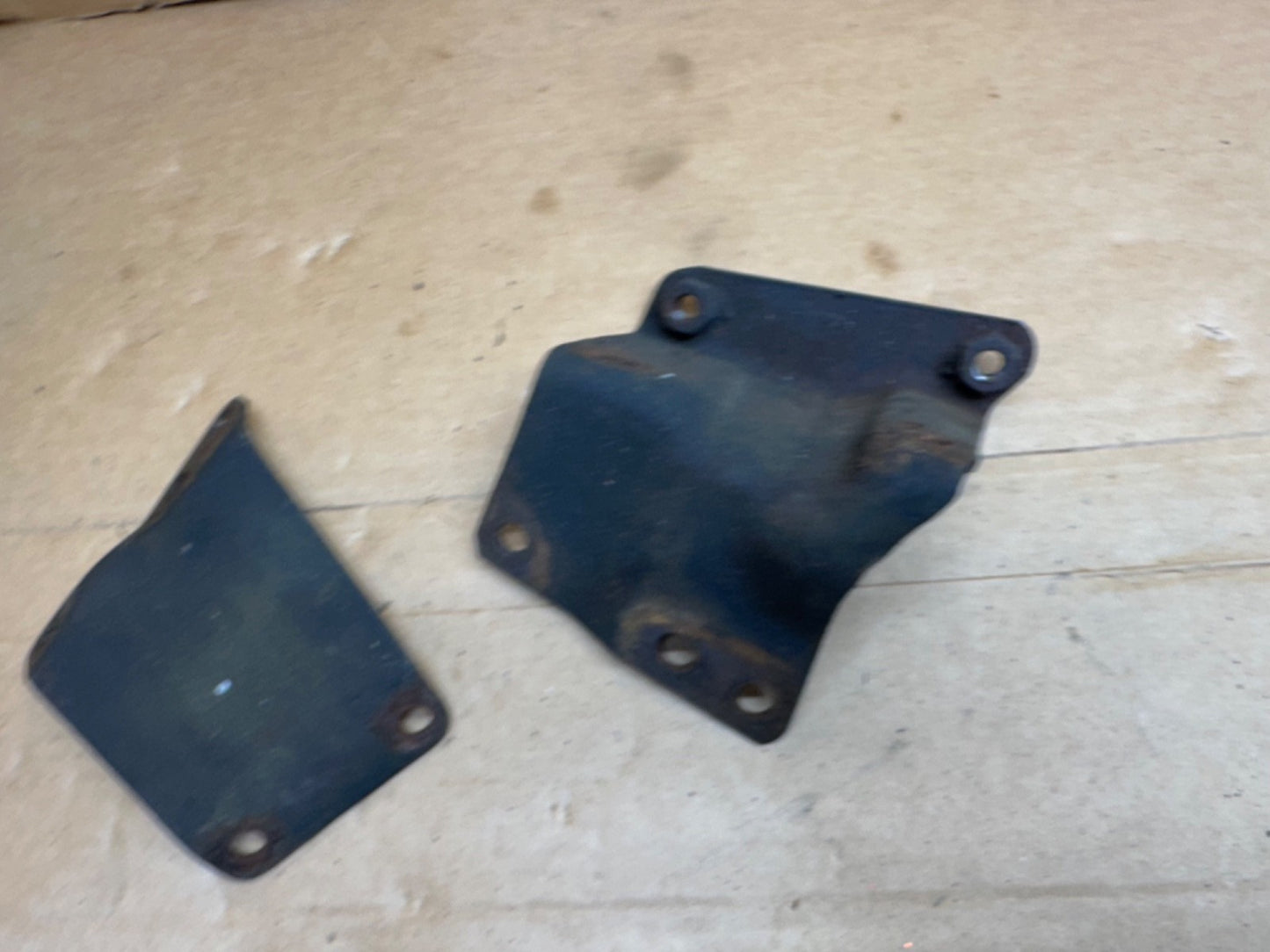 Jeep Power Steering Gear Box Brackets 76-86 CJ5 CJ7 CJ8 CJ  5 7 8 Mount Mounting
