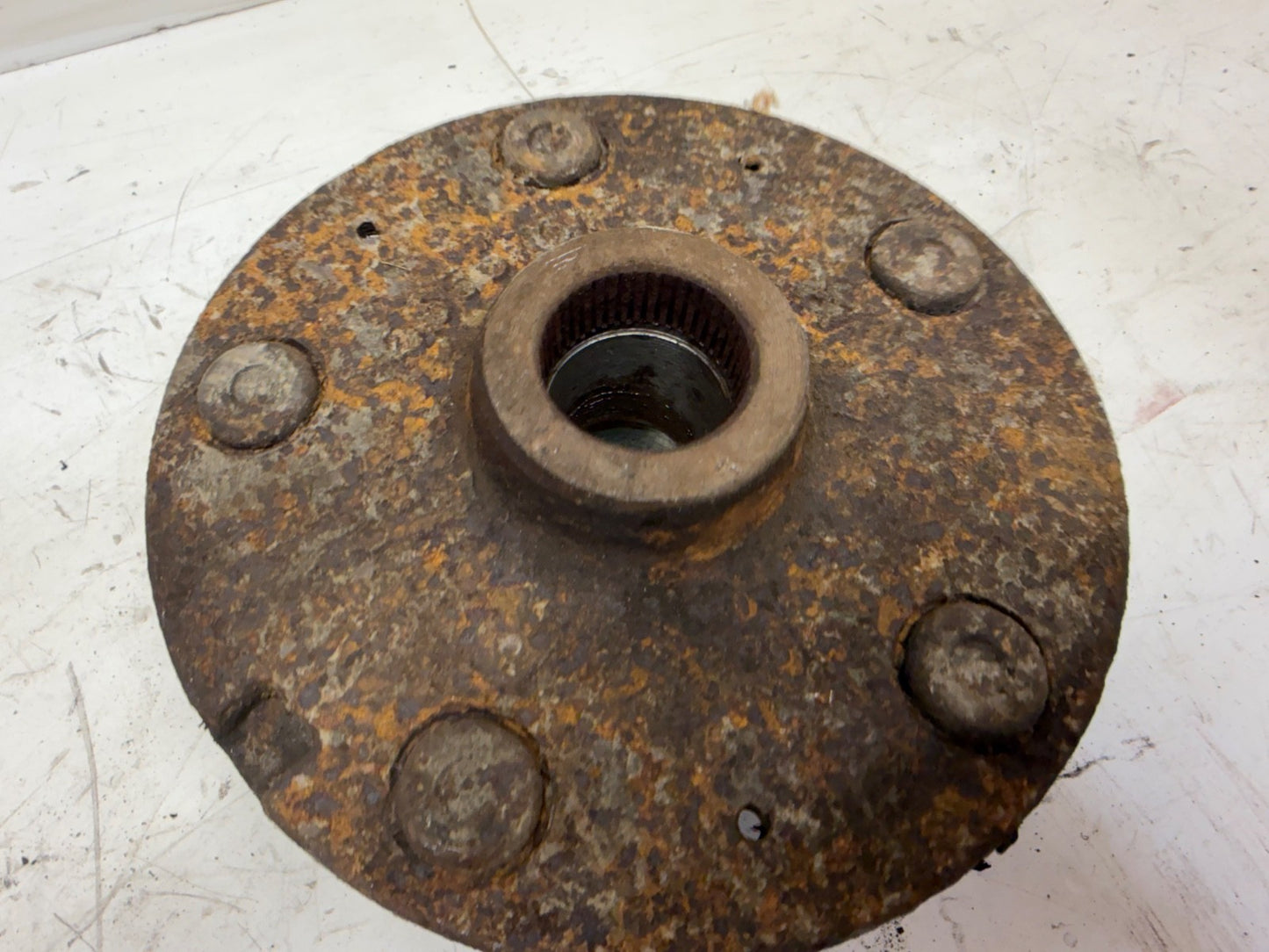 8133730 AMC 20 Wheel Hub 5 Bolt for Jeep CJ5 CJ7 76-86 Flange Axle Shaft OEM