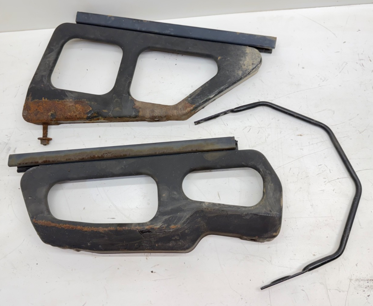 91-95 Driver Side Left Jeep Wrangler YJ Front SEAT MOUNT BRACKET Slider Mounting