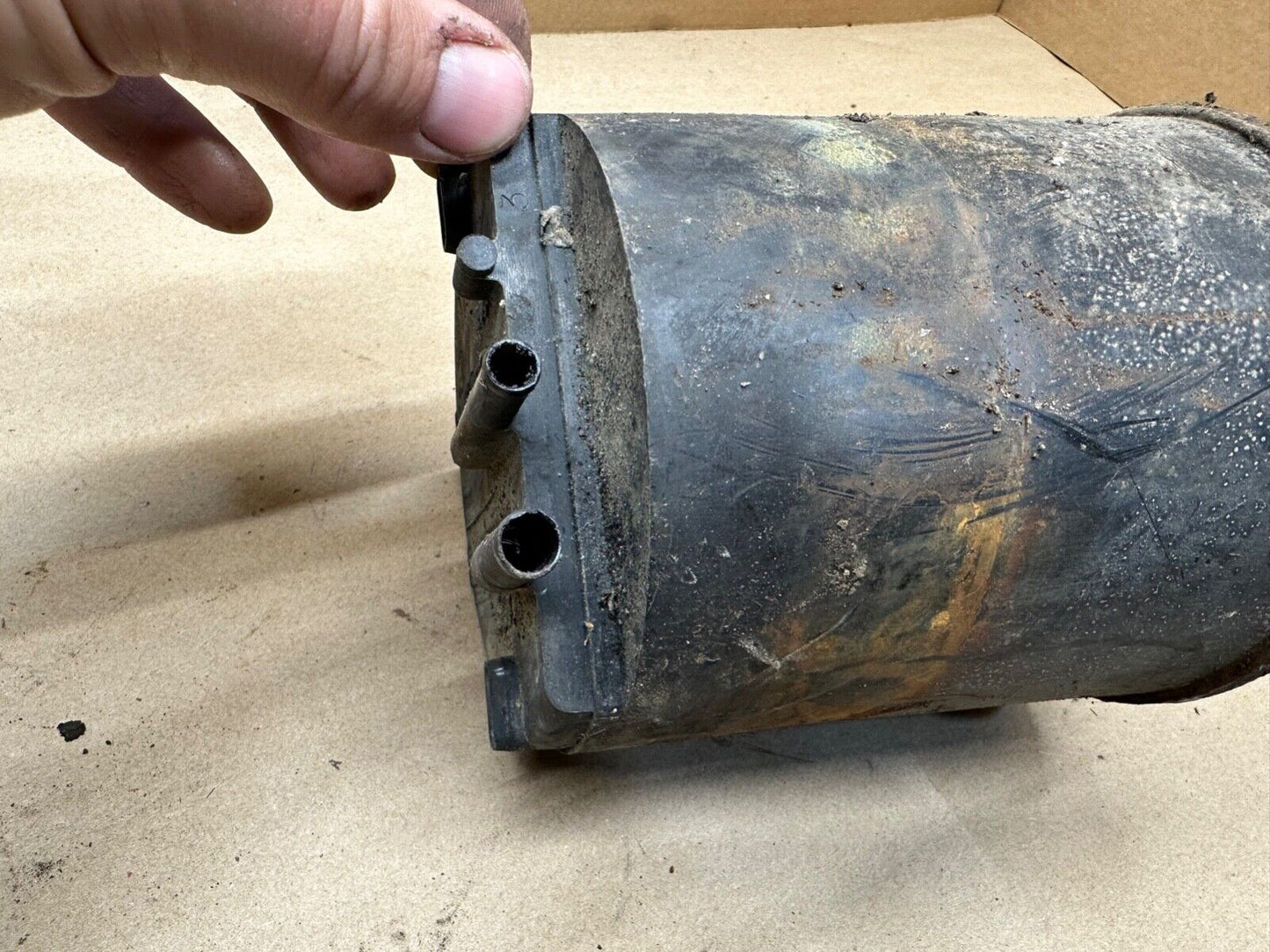 87-90 Jeep Cherokee XJ Comanche MJ OEM Charcoal Vapor Canister 4.0L