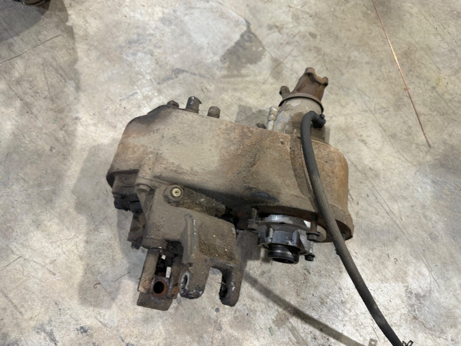 80-86 Jeep CJ Dana 300 Long Transfer Case 4x4 4WD CJ5 CJ7 5 7 D300 D Three Hundy