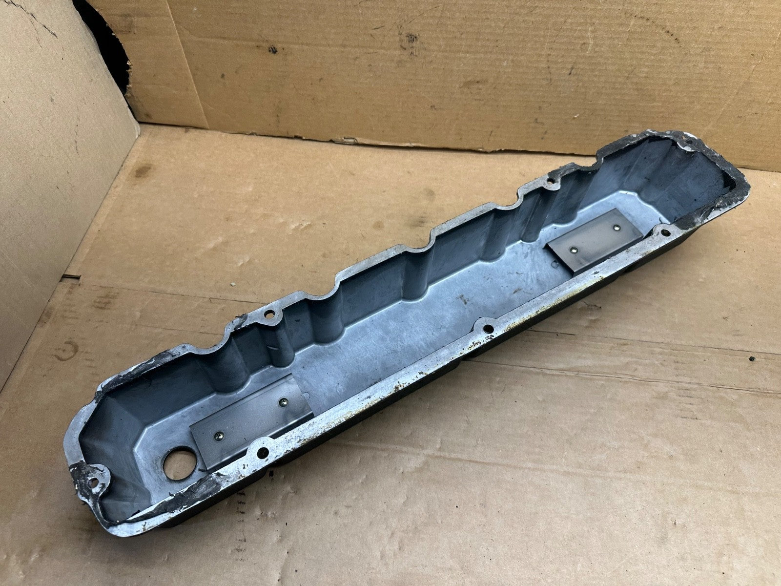 JEEP CJ  1980-86 4.2L AFTERMARKET Engine Valve Cover Aluminum 258 ci 4.2 L Black