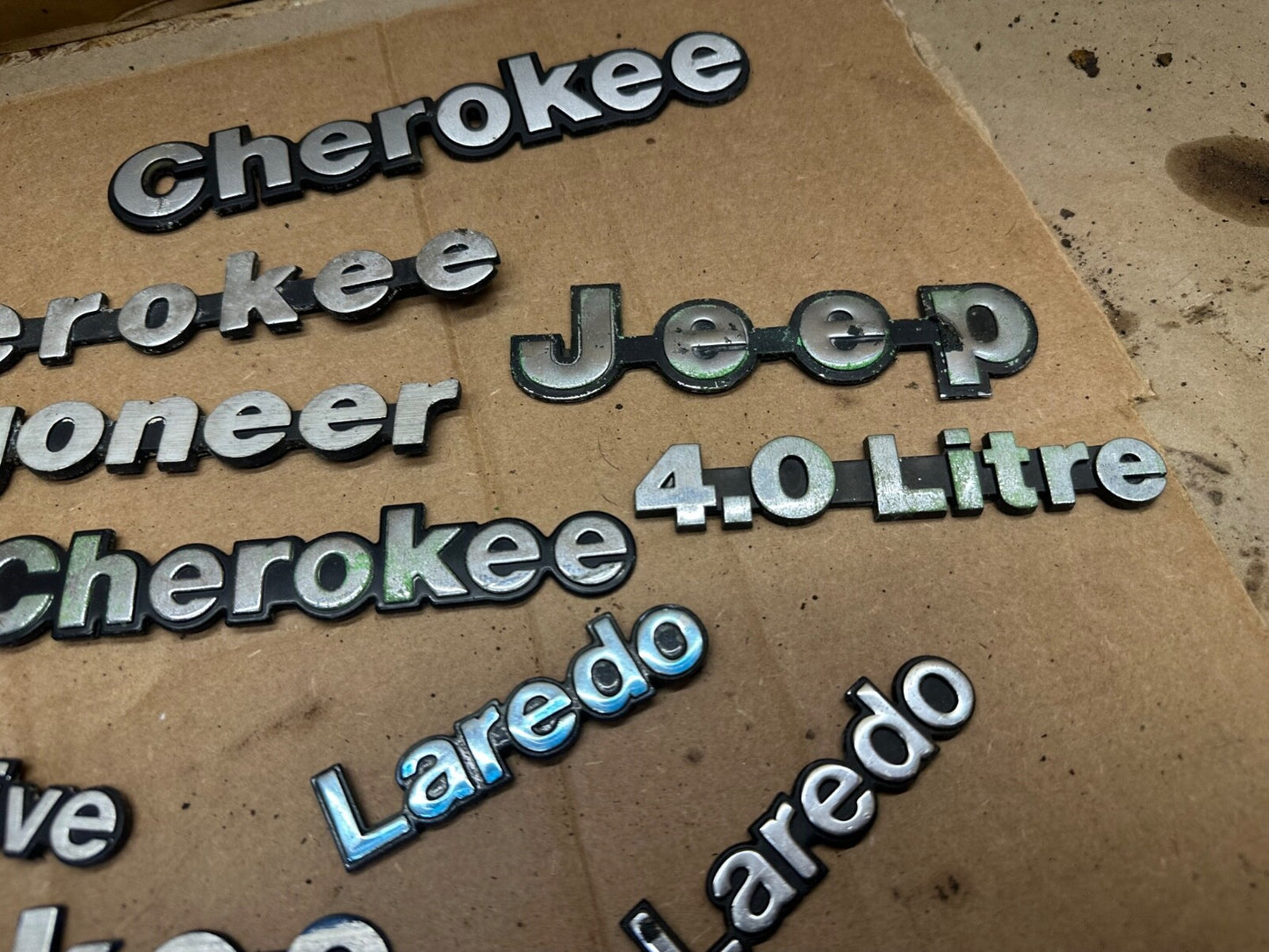 84-96 Jeep Cherokee XJ Fender Emblem Badge 8 Inch Metal OEM Sticker Toolbox ZJ