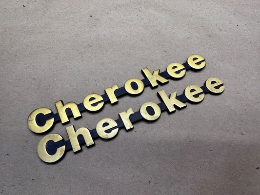 84-01 Jeep Cherokee XJ Fender Emblem Logo Name Plate Emblem Set GOLD LIMITED (2)