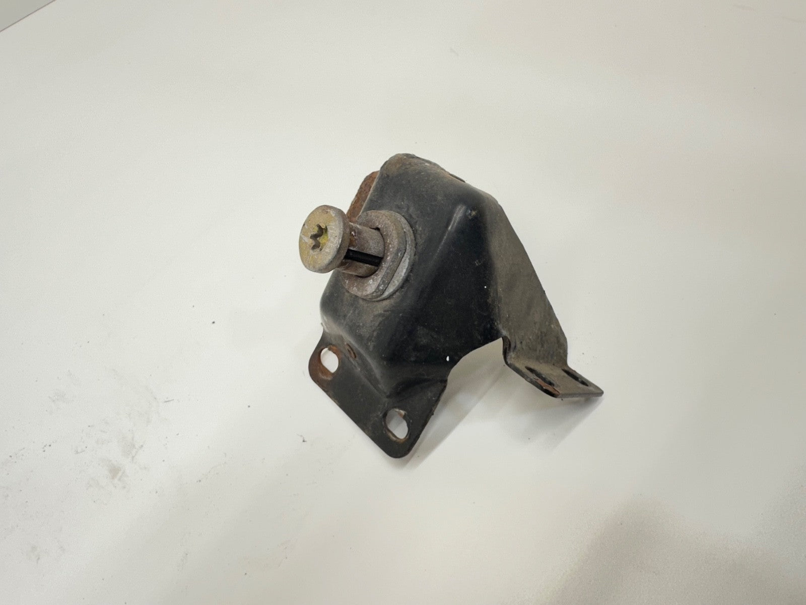 Jeep Wrangler YJ 87-95 Tail Gate Tailgate Rear Latch Striker Pin Catch Back Door