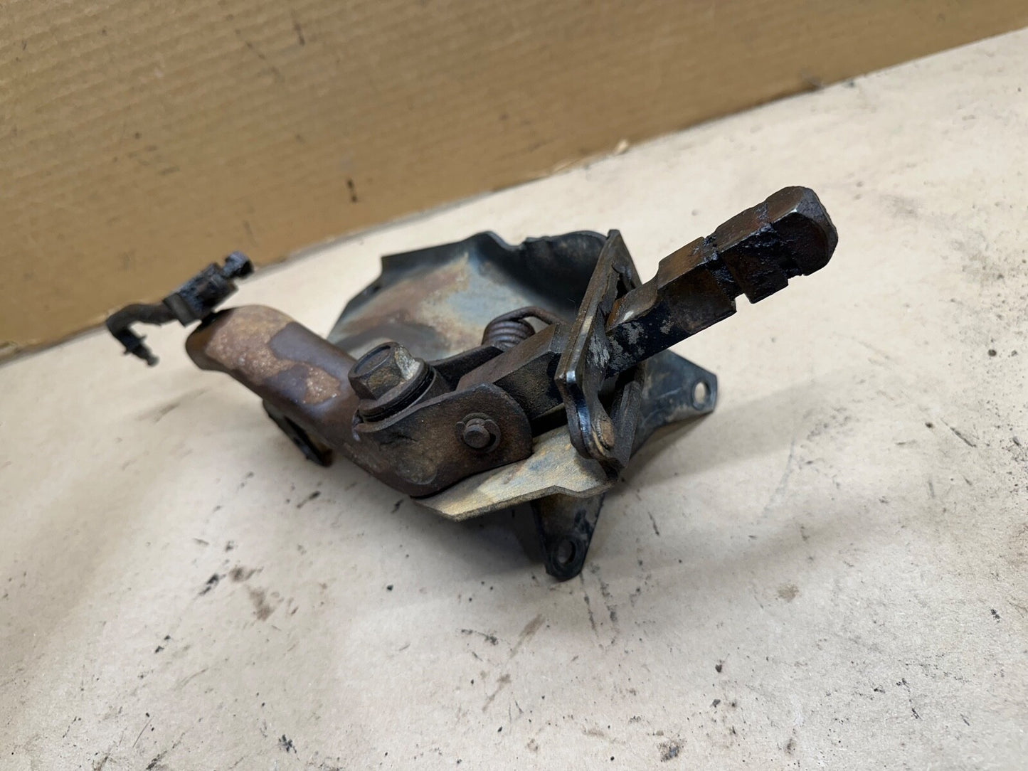 87-95 Jeep Wrangler YJ Transfer Case Shifter Bracket 5 speed NP231 AX5 231 Shift