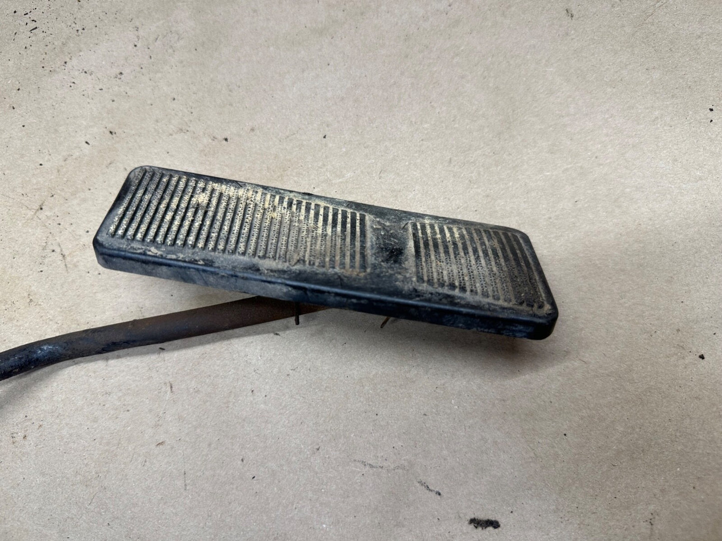 78-91 Jeep Grand Wagoneer Interior Fuel Accelerator Gas Pedal Throttle Petal FSJ