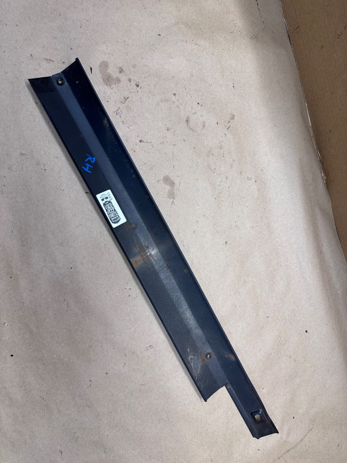 84-96 Jeep Cherokee XJ Rear Headliner Roof Trim Passenger Right Black RH C to D