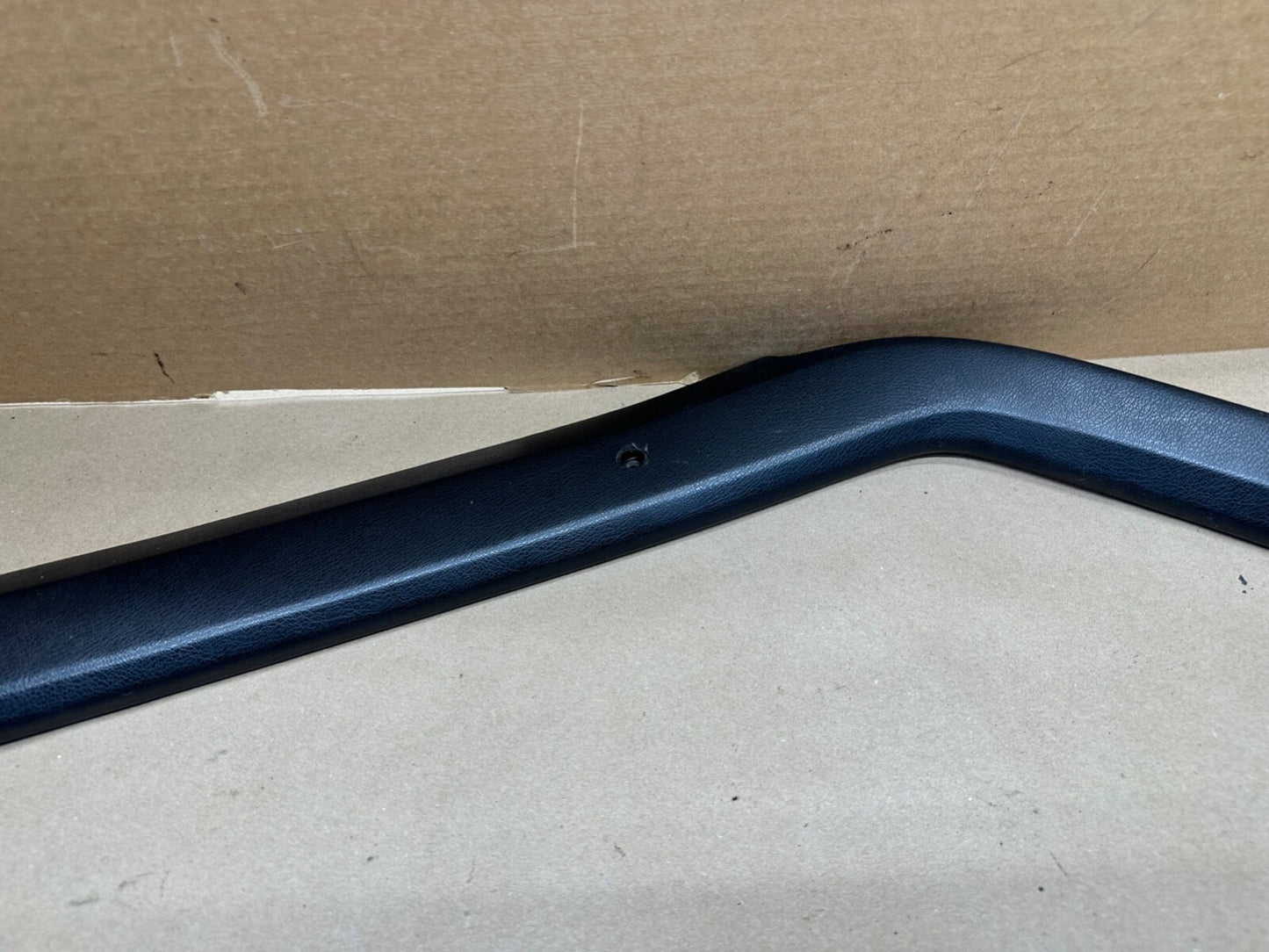 84-96 Jeep Cherokee XJ Passenger A-B Pillar Interior Trim Windshield BLACK RARE 
