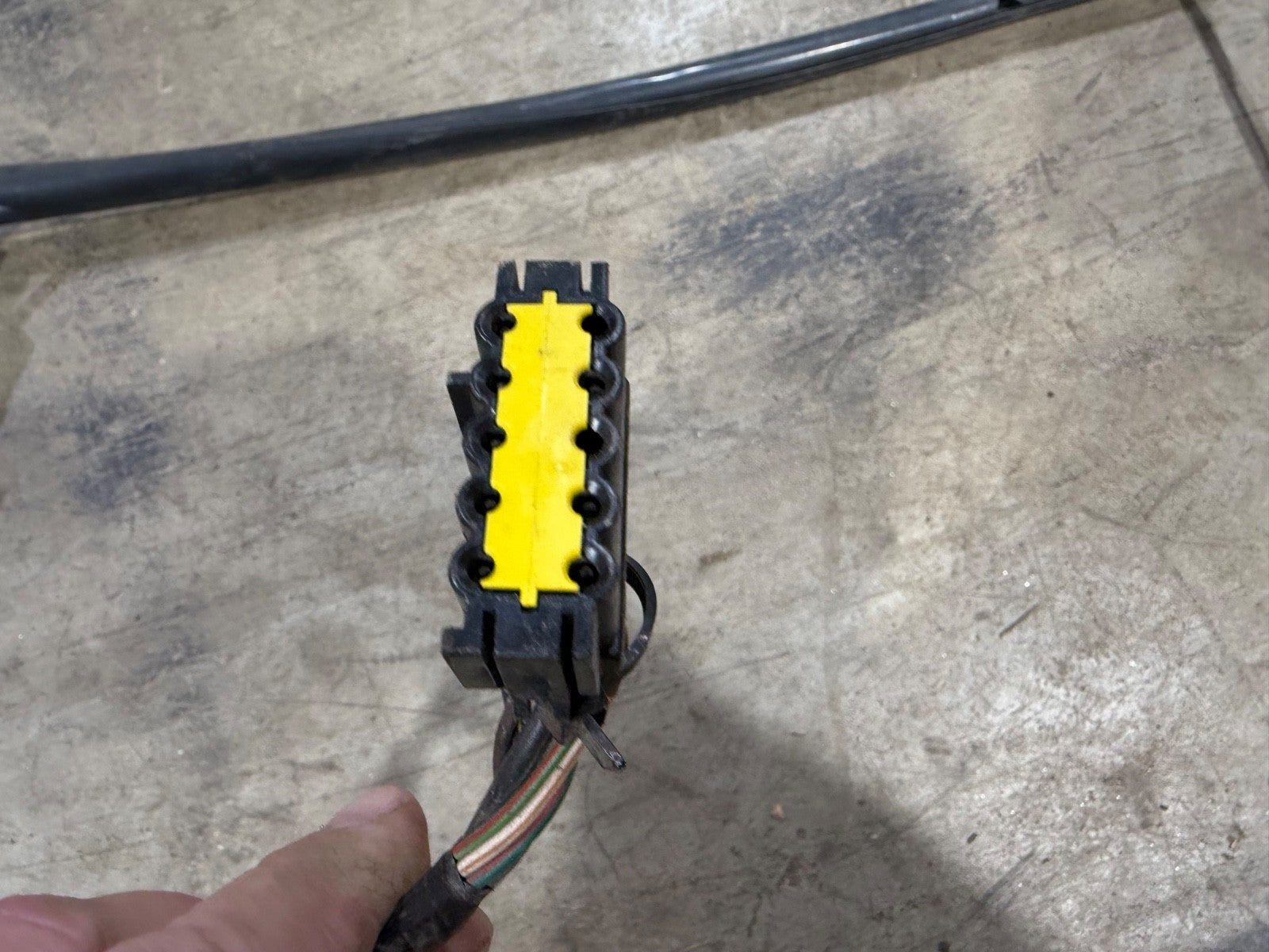 Jeep Wrangler TJ 1997 Tail Light Body Wiring Harness Soft Top 3rd Brake OEM